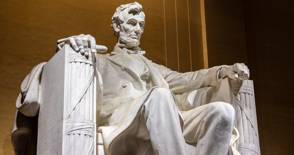 Lincoln Memorial Is Hiding A Secret