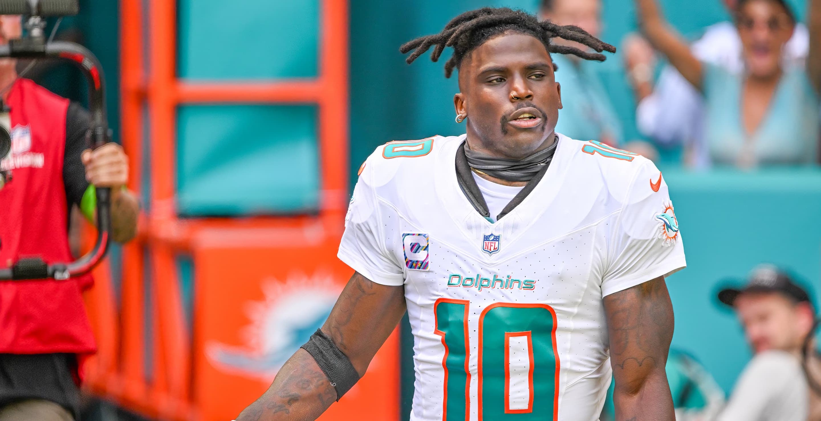 NFL Star Tyreek Hill Reveals That Playing in Front of Donald Trump is a Bucket List Moment for Him