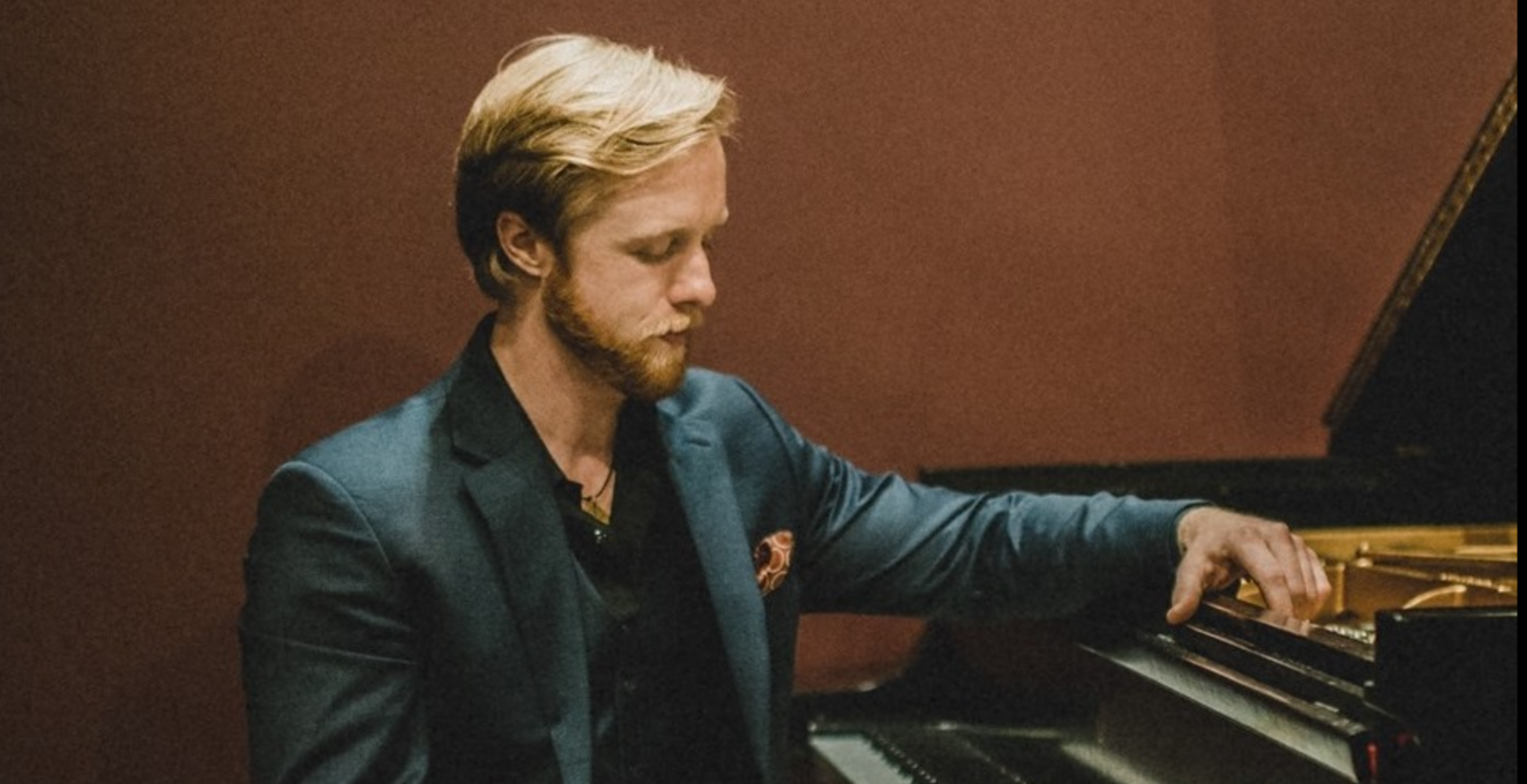 Pianist Accused Of Murdering Vet Found Dead Surrounded By Rose Petals