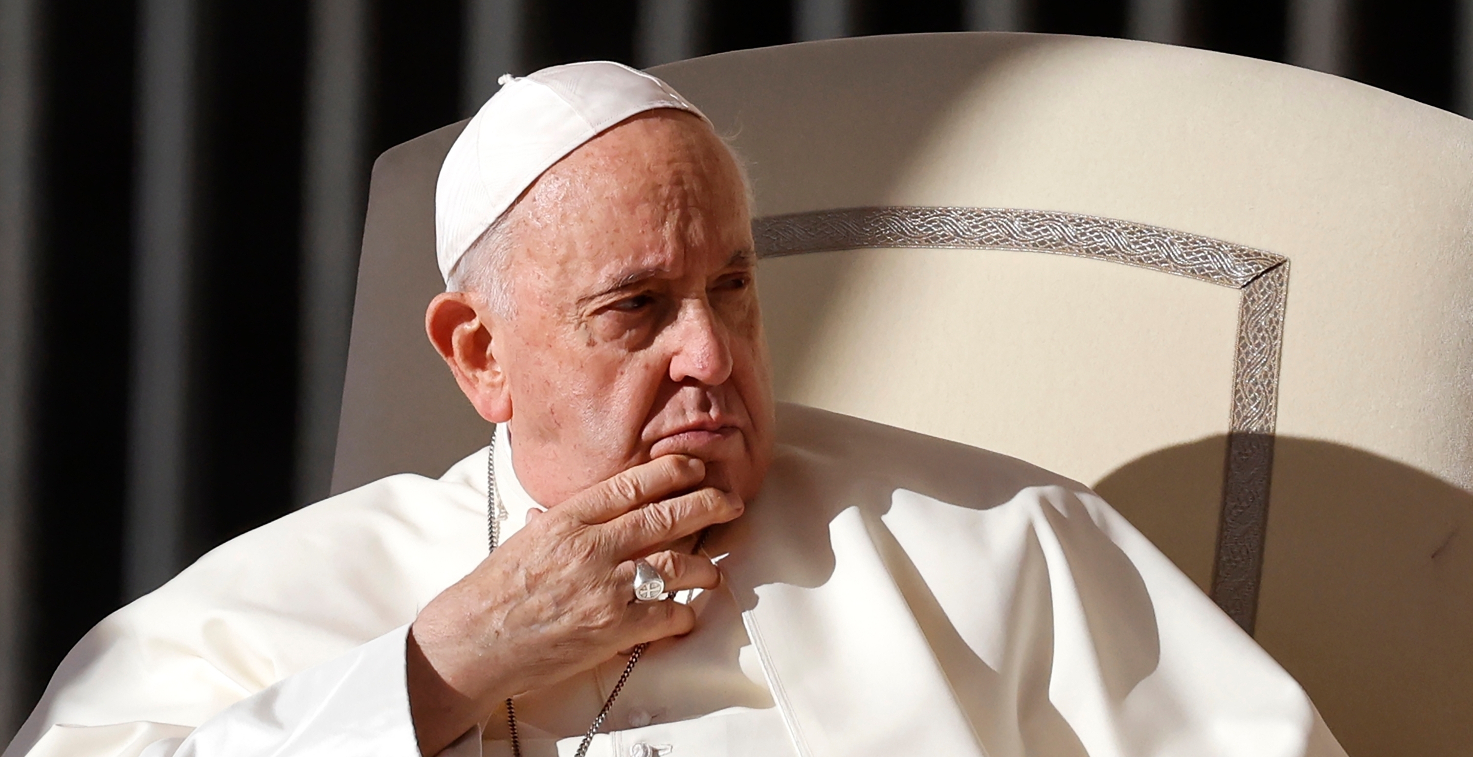 Pope Francis Remains Hospitalized With Double Pneumonia Report