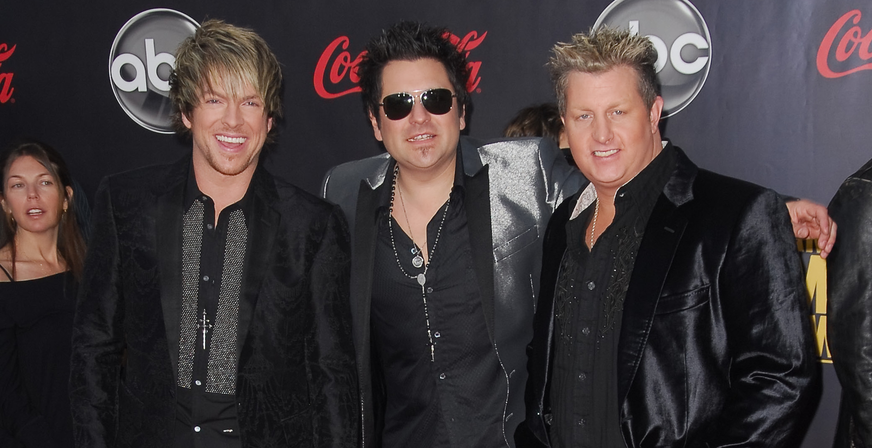 Rascal Flatts Shocked When Crowd Starts Chanting “Eat S--t During Performance
