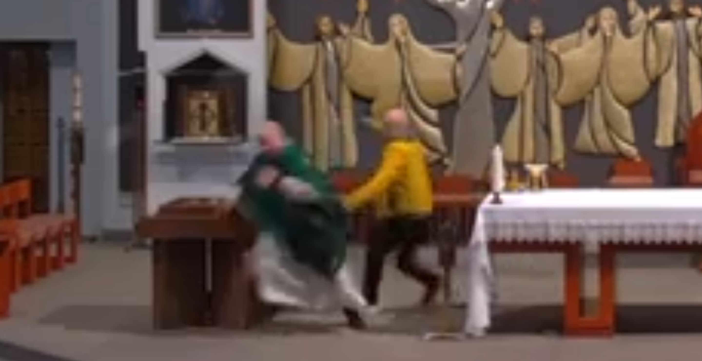 Sacerdote Winnipeg y Pawel Olownia