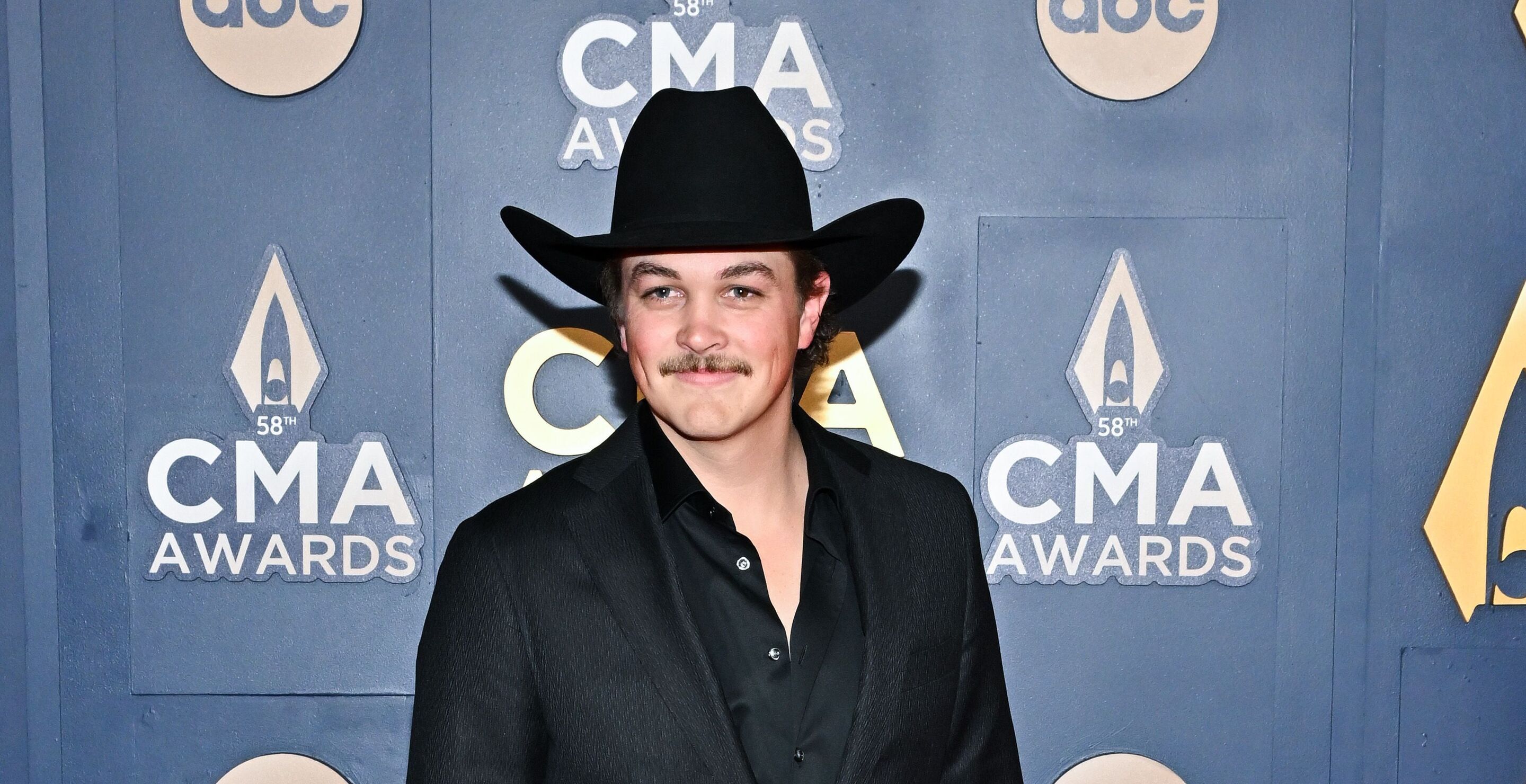 Zach Top Has Uncanny Ability To Pick Out '90s Country Artists By Their Mustaches