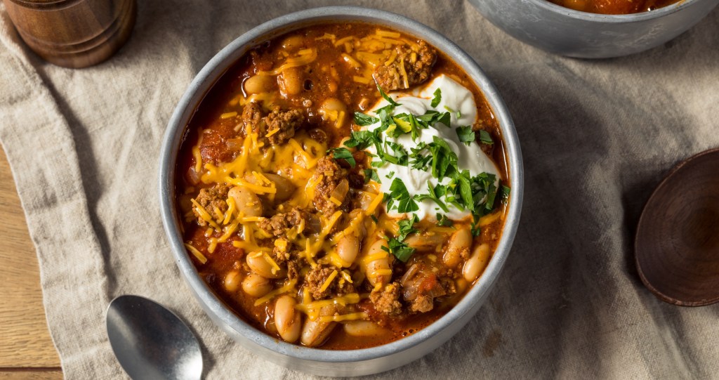 foods to avoid at Super Bowl Party chili with beans