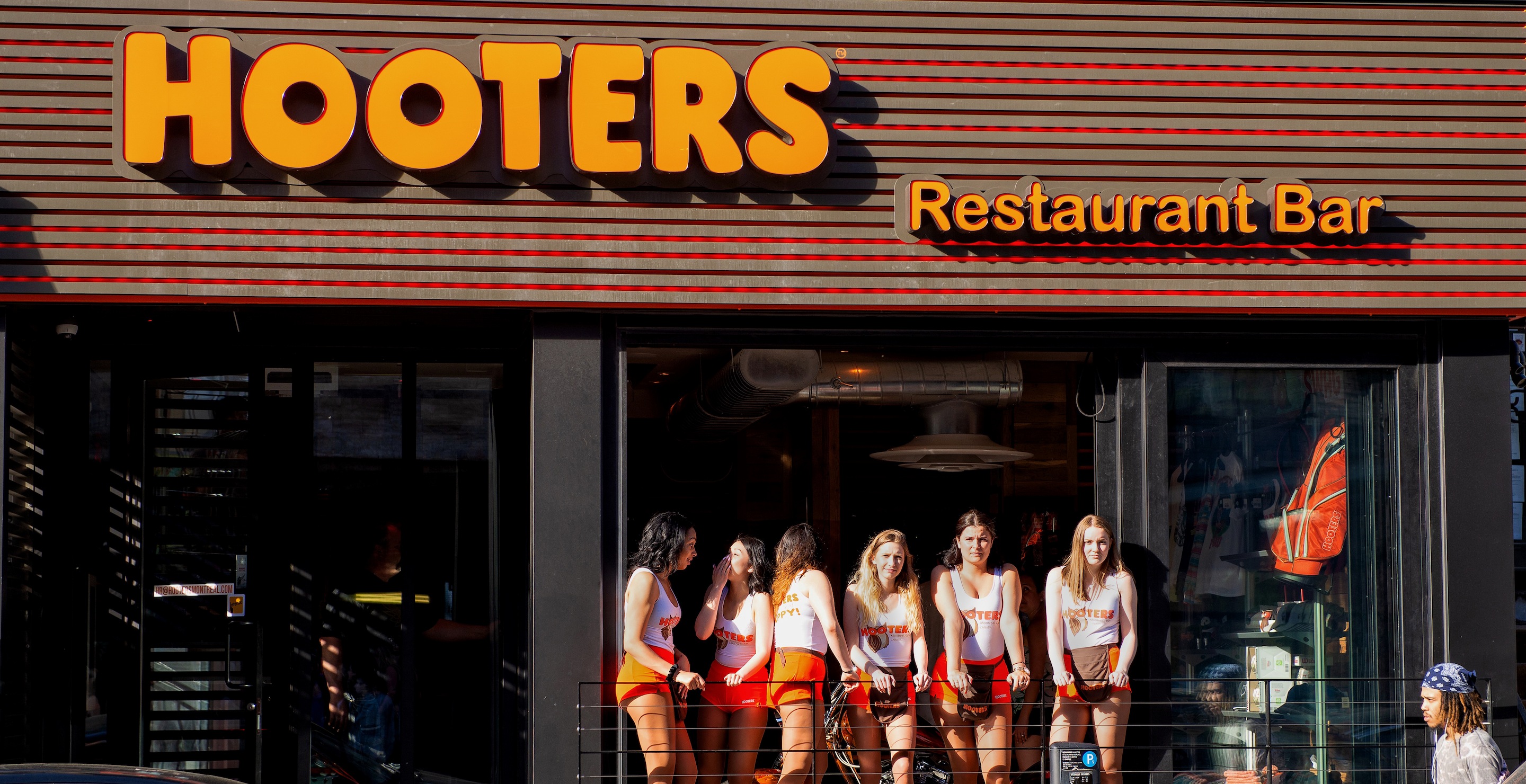 Hooters Reportedly Preparing To File For Bankruptcy Due To Declining Traffic