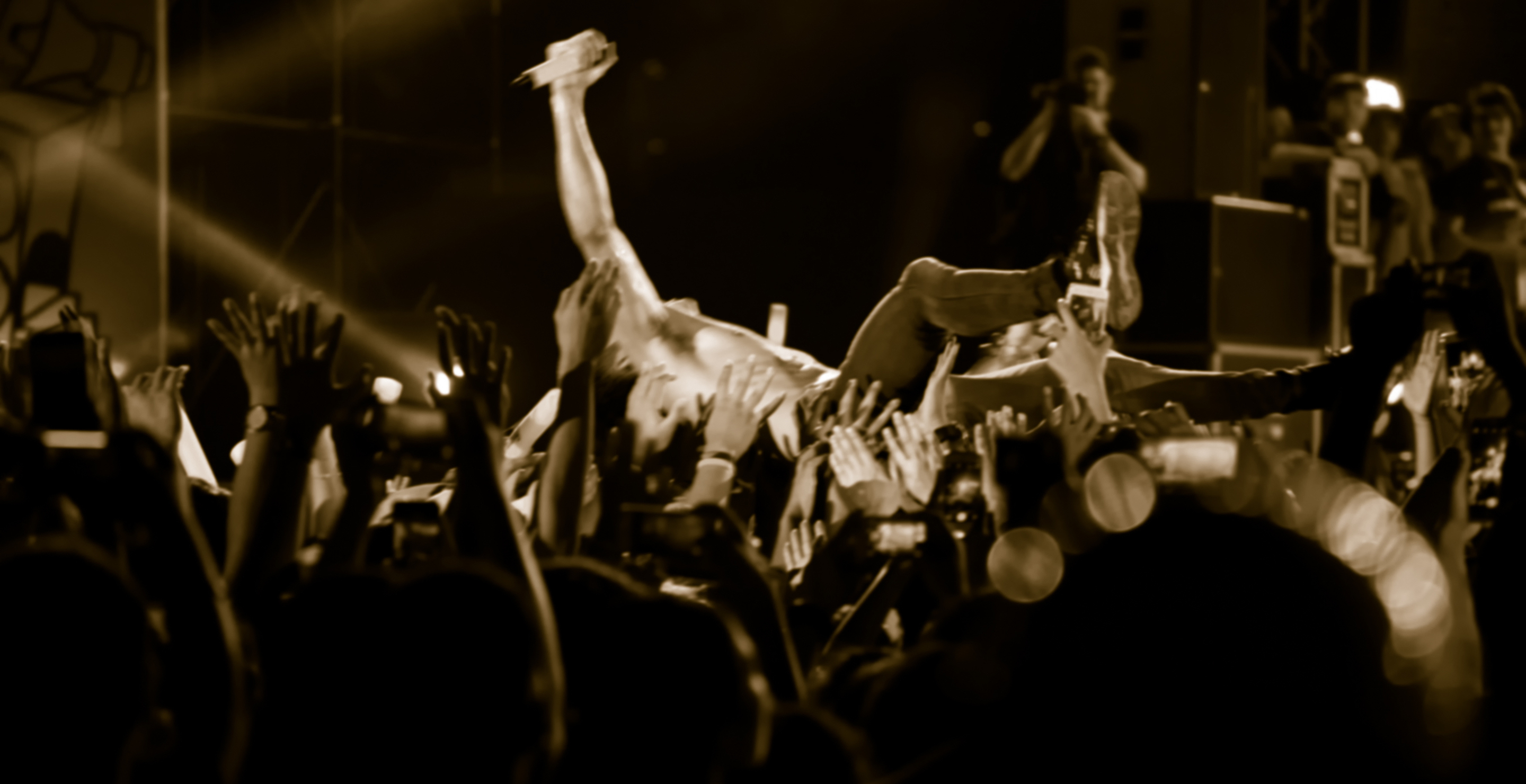 '90s Rock Star Reveals One Gnarly Side Effect Of Crowd Surfing