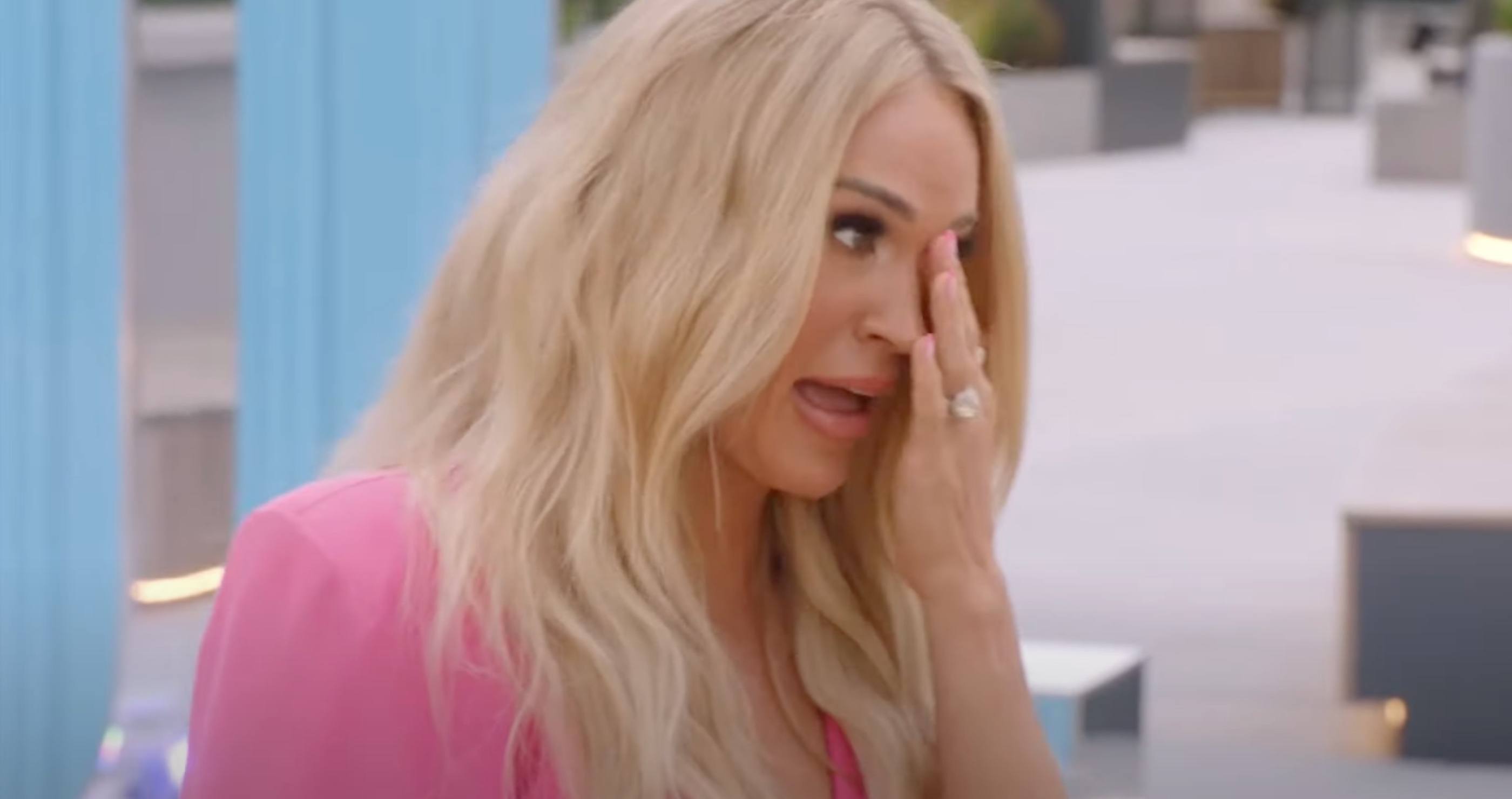 American Idol Judge Carrie Underwood has emotional reunion