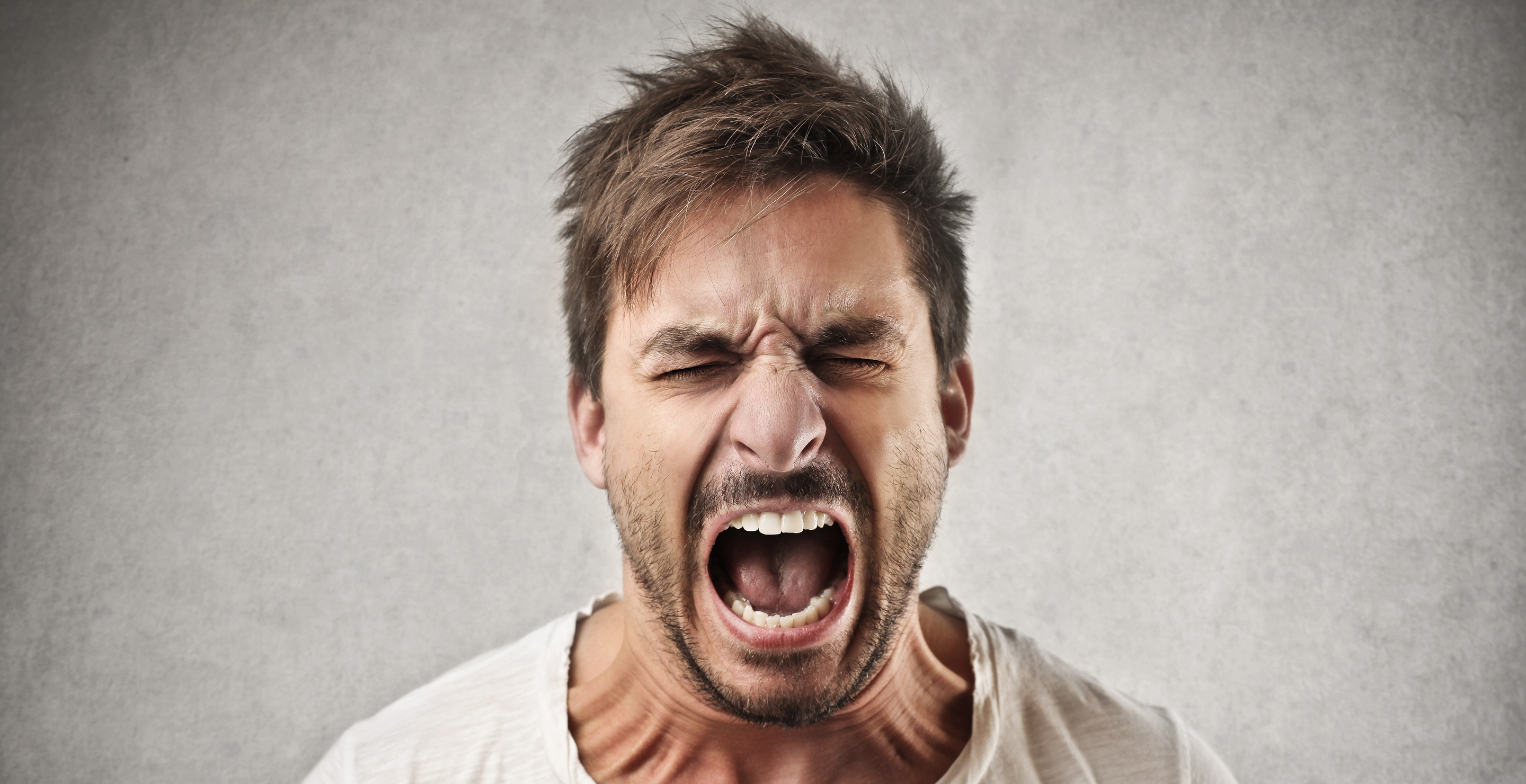 Delta Passenger Restrained After Attacking And Biting Others On Flight