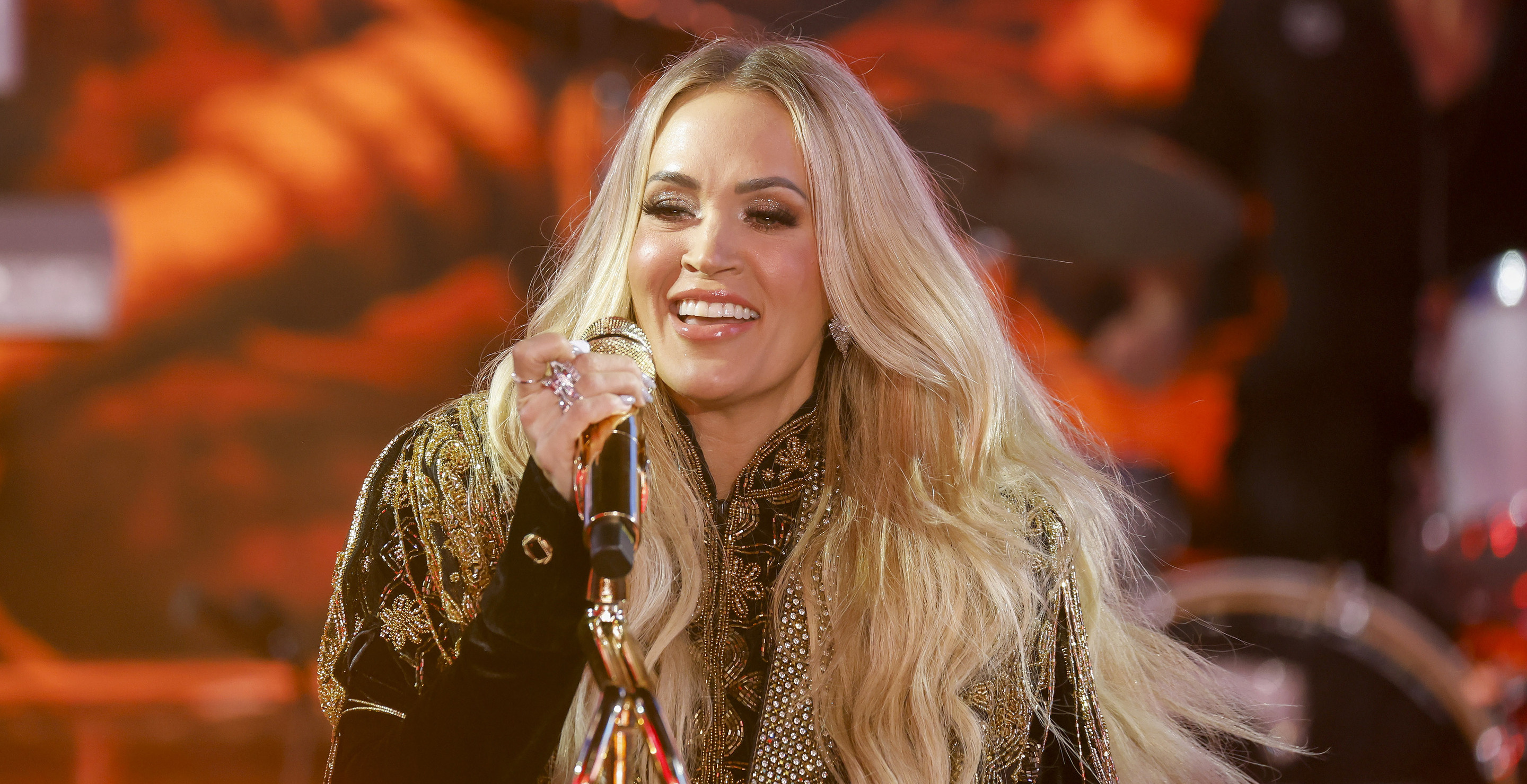 Lionel Richie Reveals The Moment Carrie Underwood Almost Had Nervous Breakdown On 'American Idol'