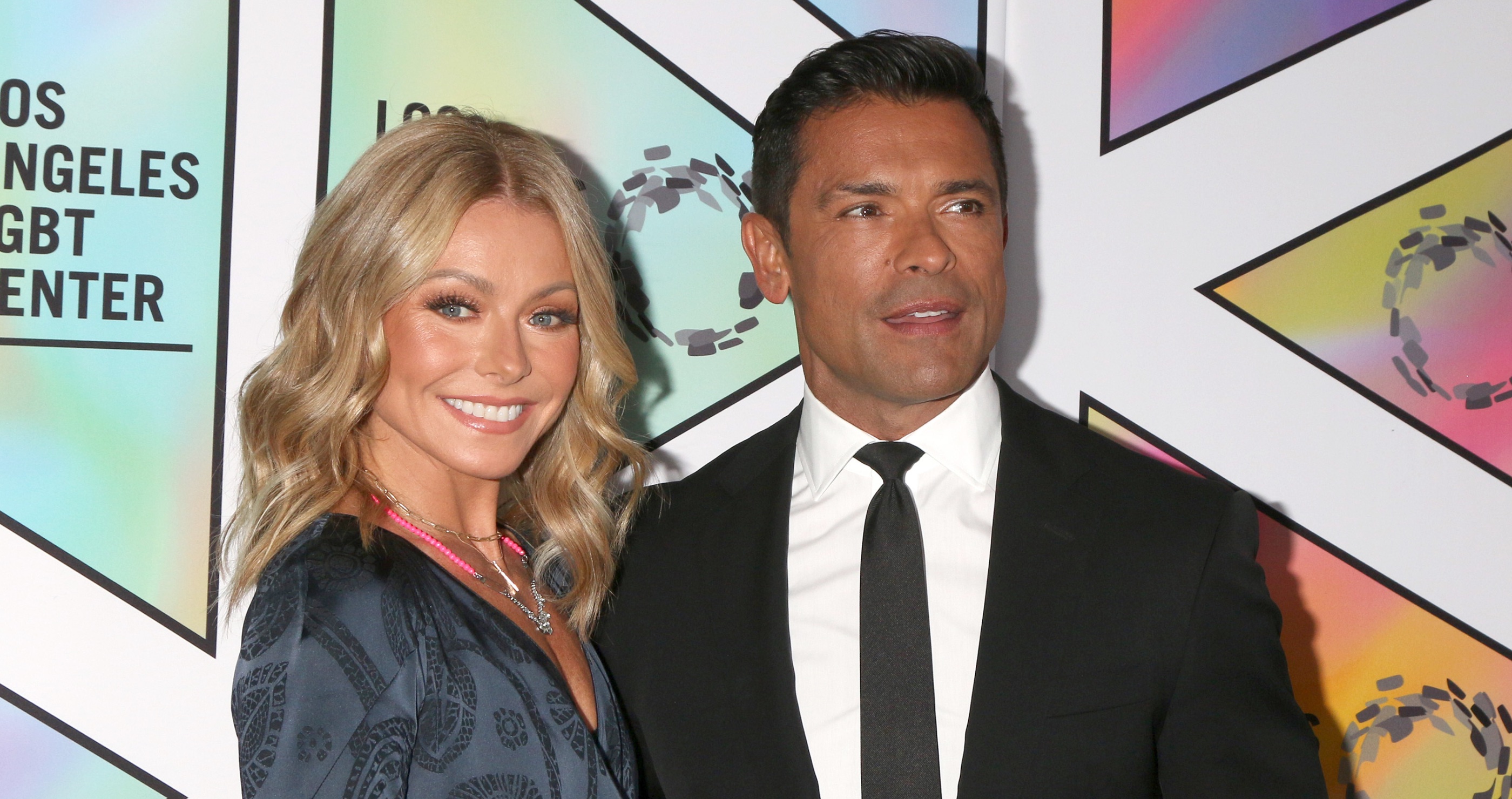 Mark Consuelos has wardrobe malfunction on television