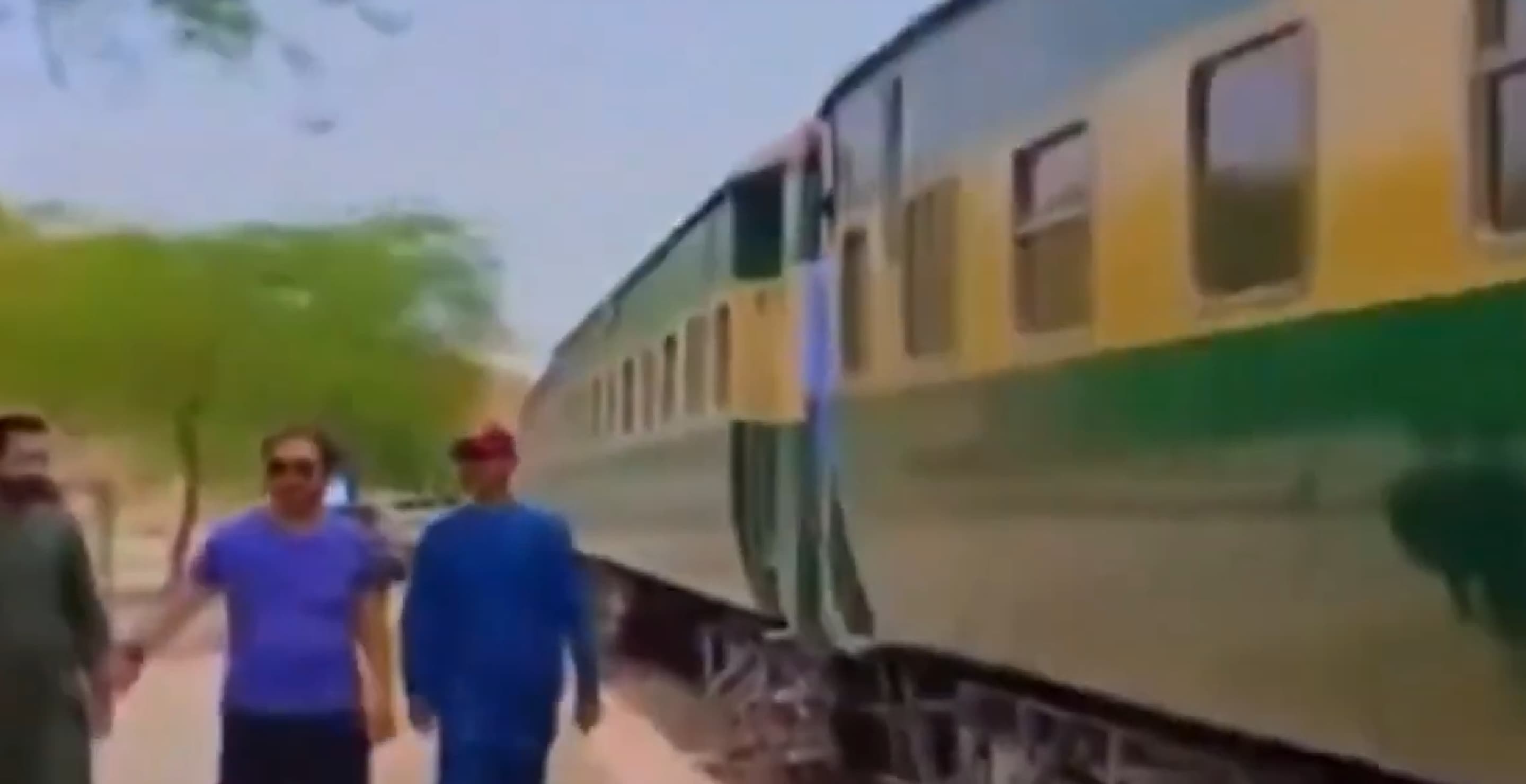Pakistan Train