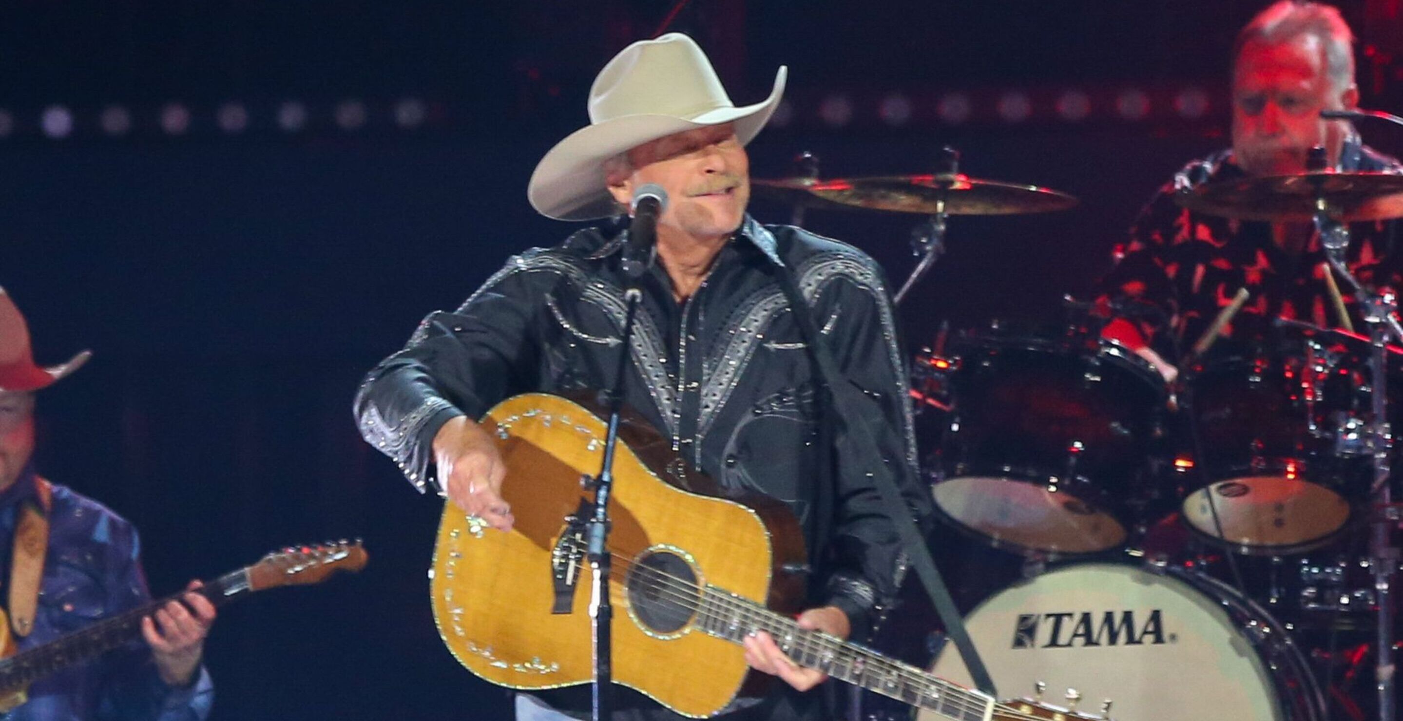 The Tearjerker About Getting Older That Alan Jackson Cut After His Mother's Funeral
