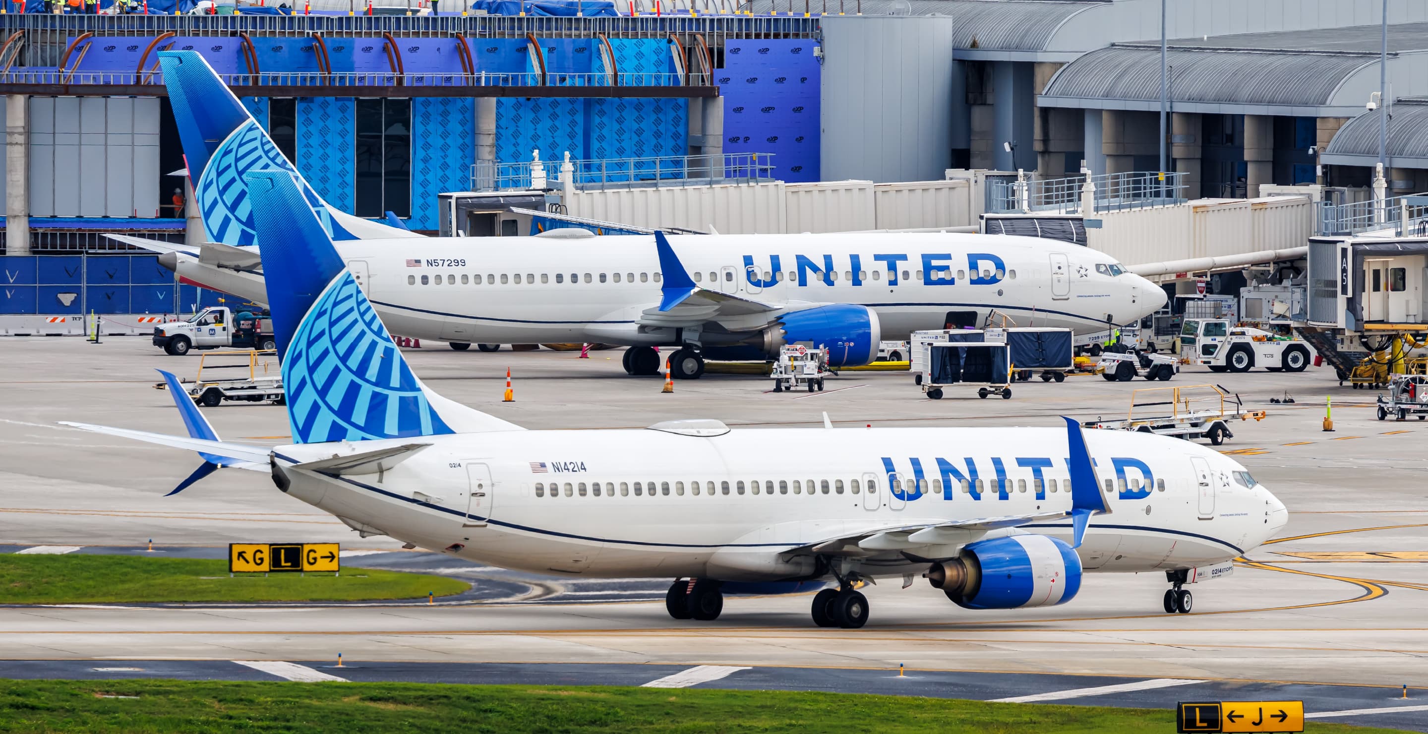 United Airlines Planes