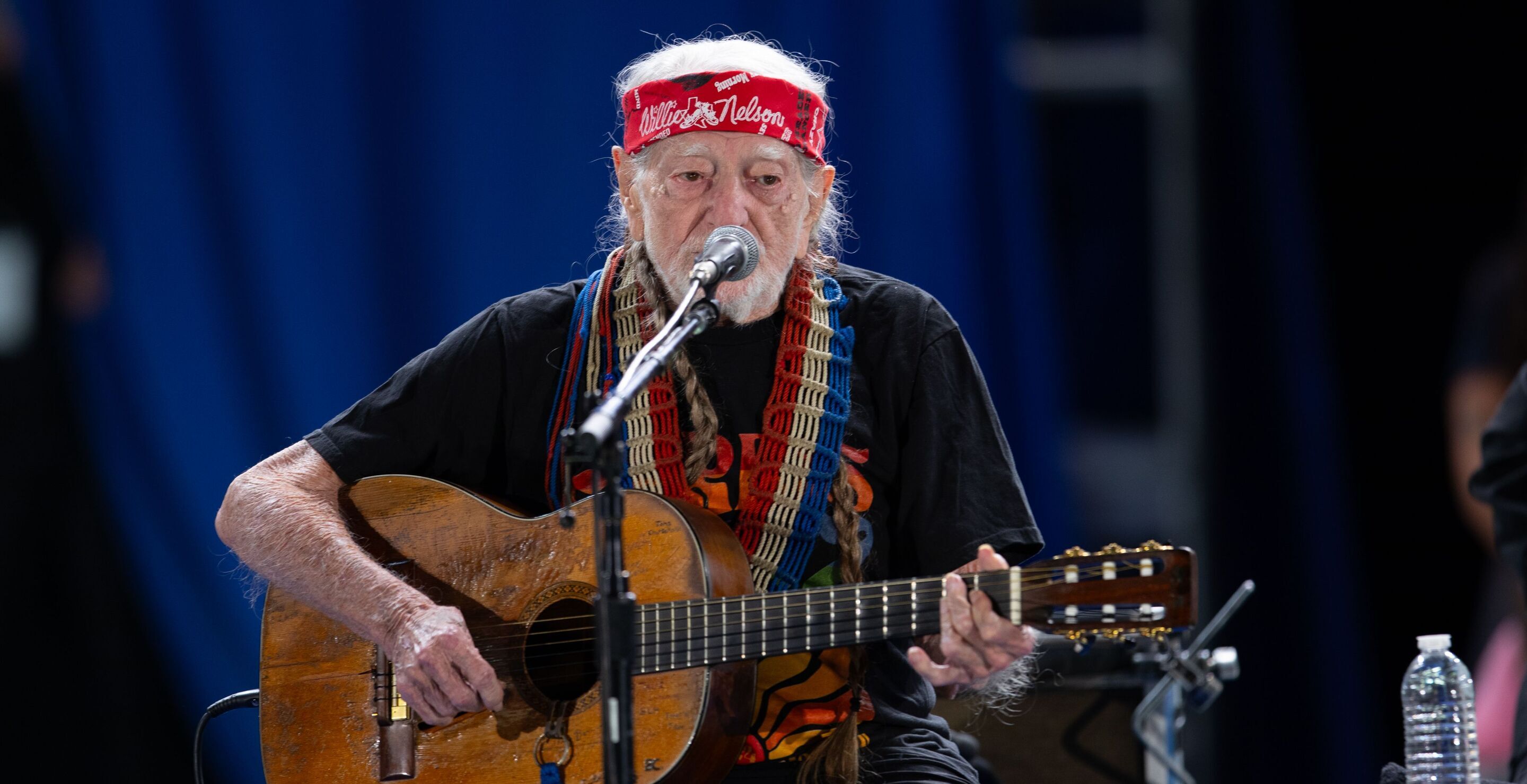 Willie Nelson Reveals He's Headed Back to His Home State For 4th of July