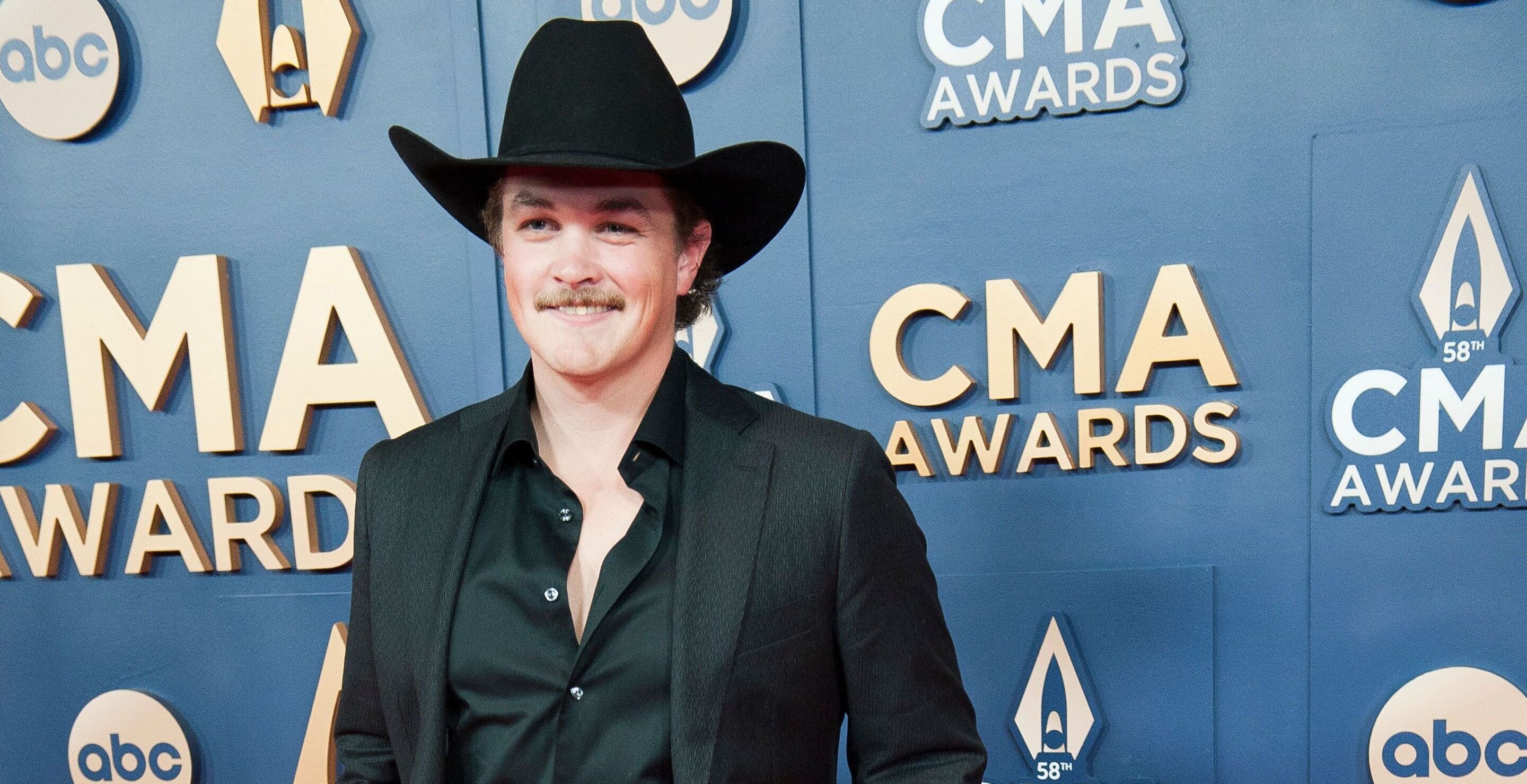 Zach Top Breezes Through Iconic Country Song Challenge