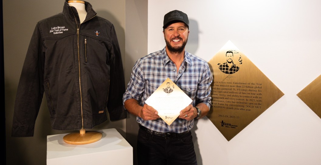 Luke Bryan Receives Prestigious Award From RodeoHouston