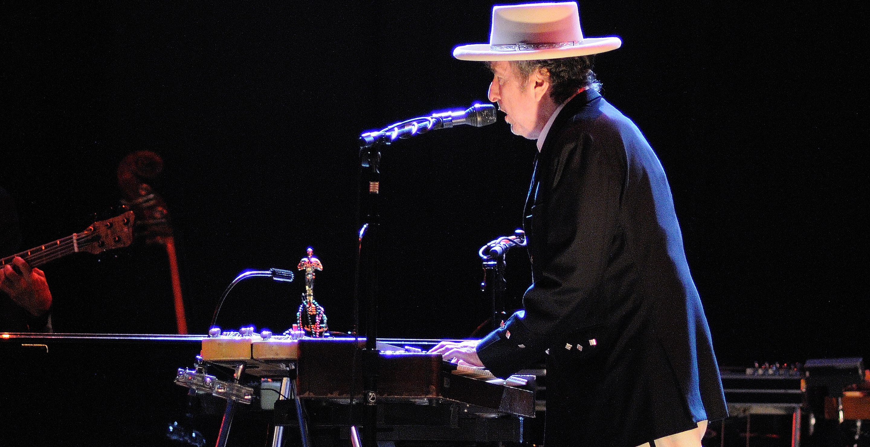 Oscars Producer Reveals If Bob Dylan Was Really Supposed To Make An Appearance