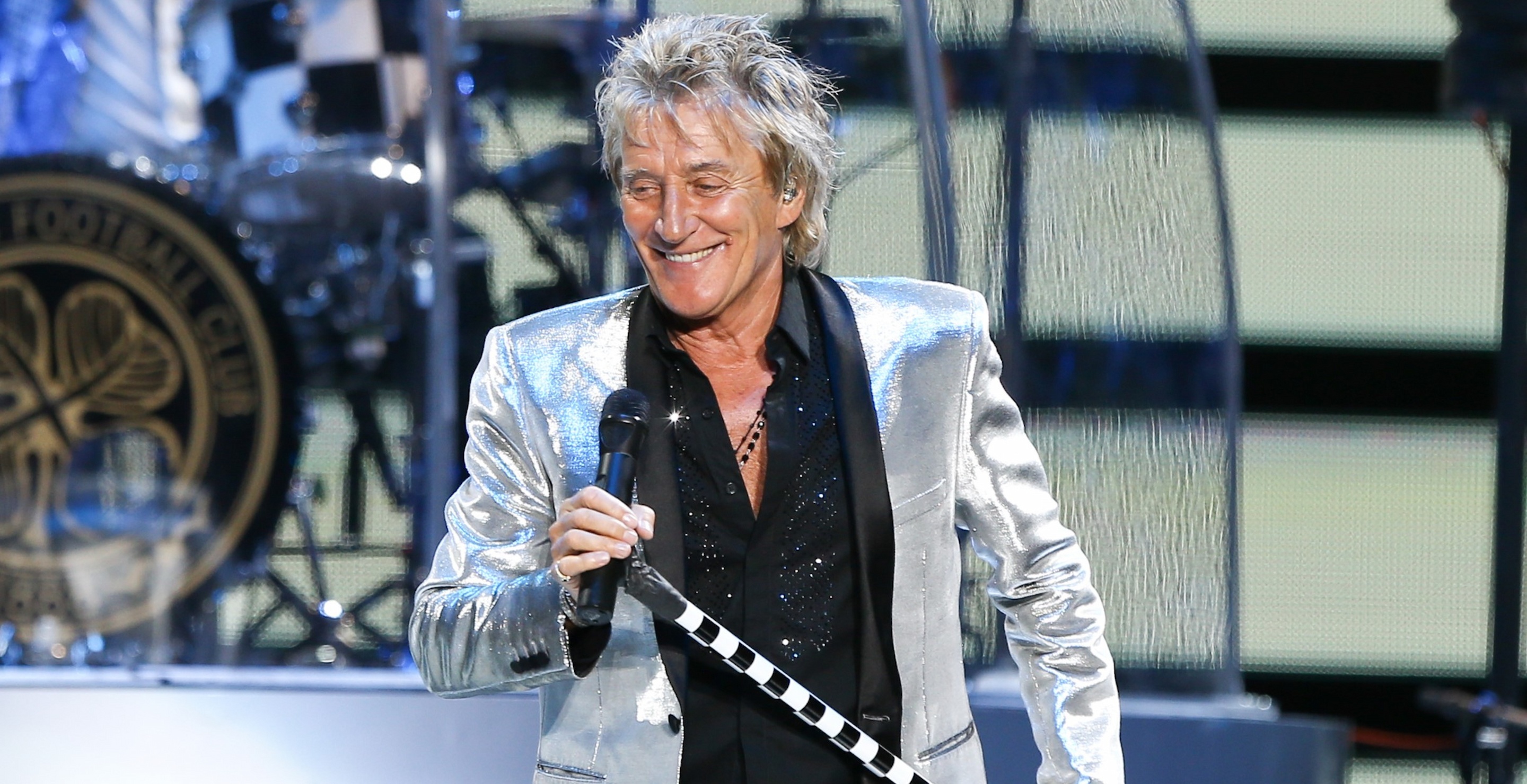 Rod Stewart Is Doting Grandfather In Heartwarming Photo With Granddaughter