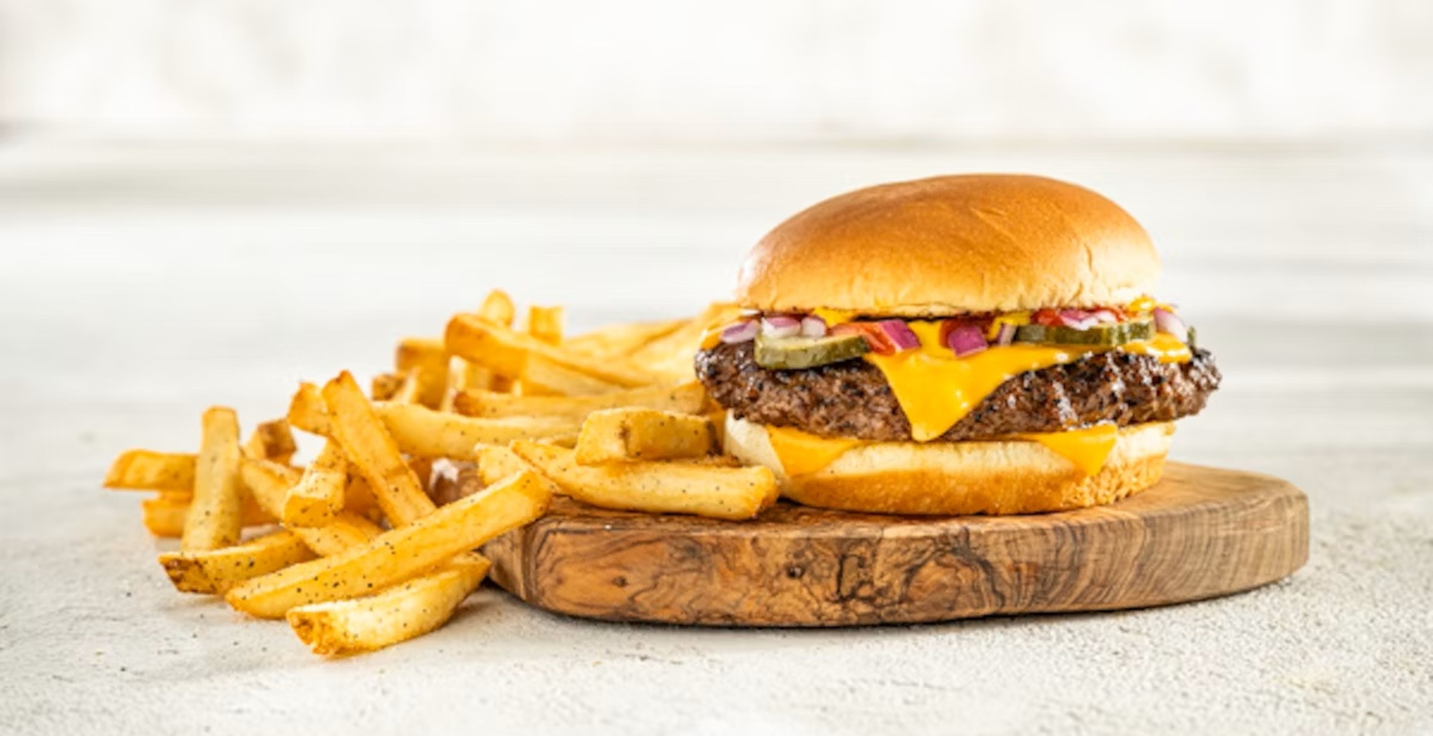 Chili's Going To War With McDonald's Is The Wildest Thing I've Seen: Restaurant Launches Quarter Pounder Copy Cat