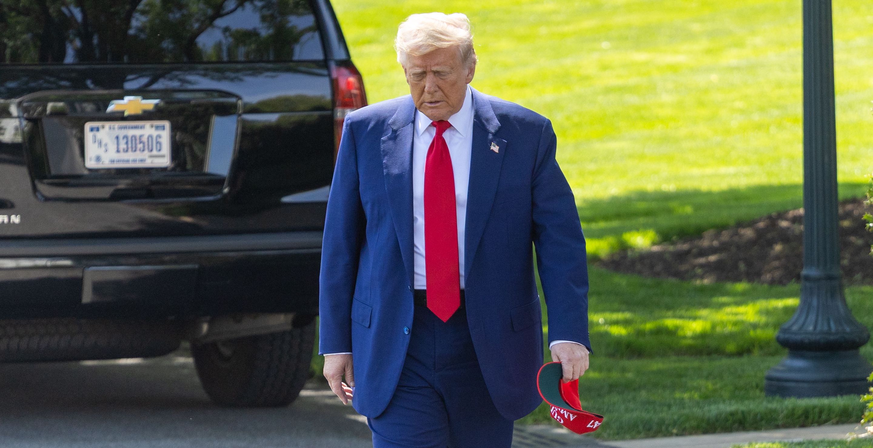 Donald Trump Takes Swipe At Taylor Swift During Eagles' White House Visit