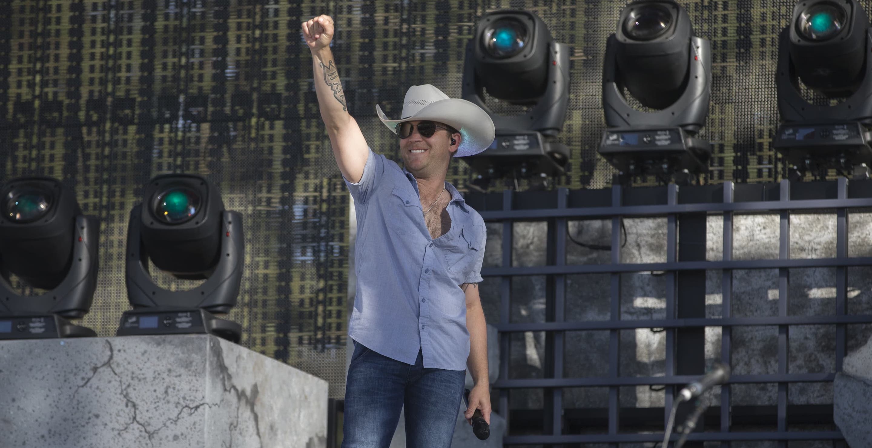 Justin Moore Shares His Real Thoughts On The Current State Of Politics In Short Message To Fans