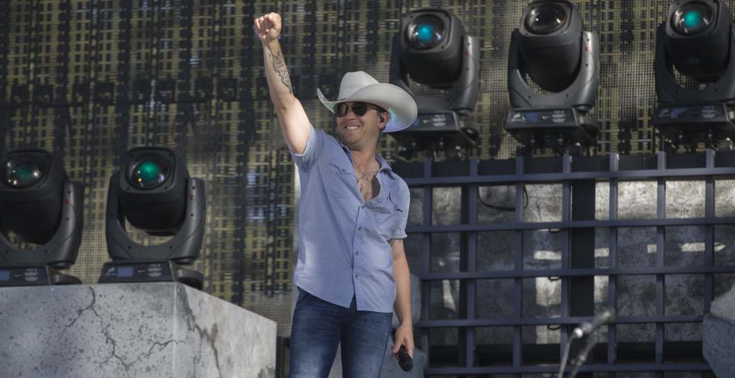 Justin Moore Shares His Real Thoughts On The Current State Of Politics In Short Message To Fans