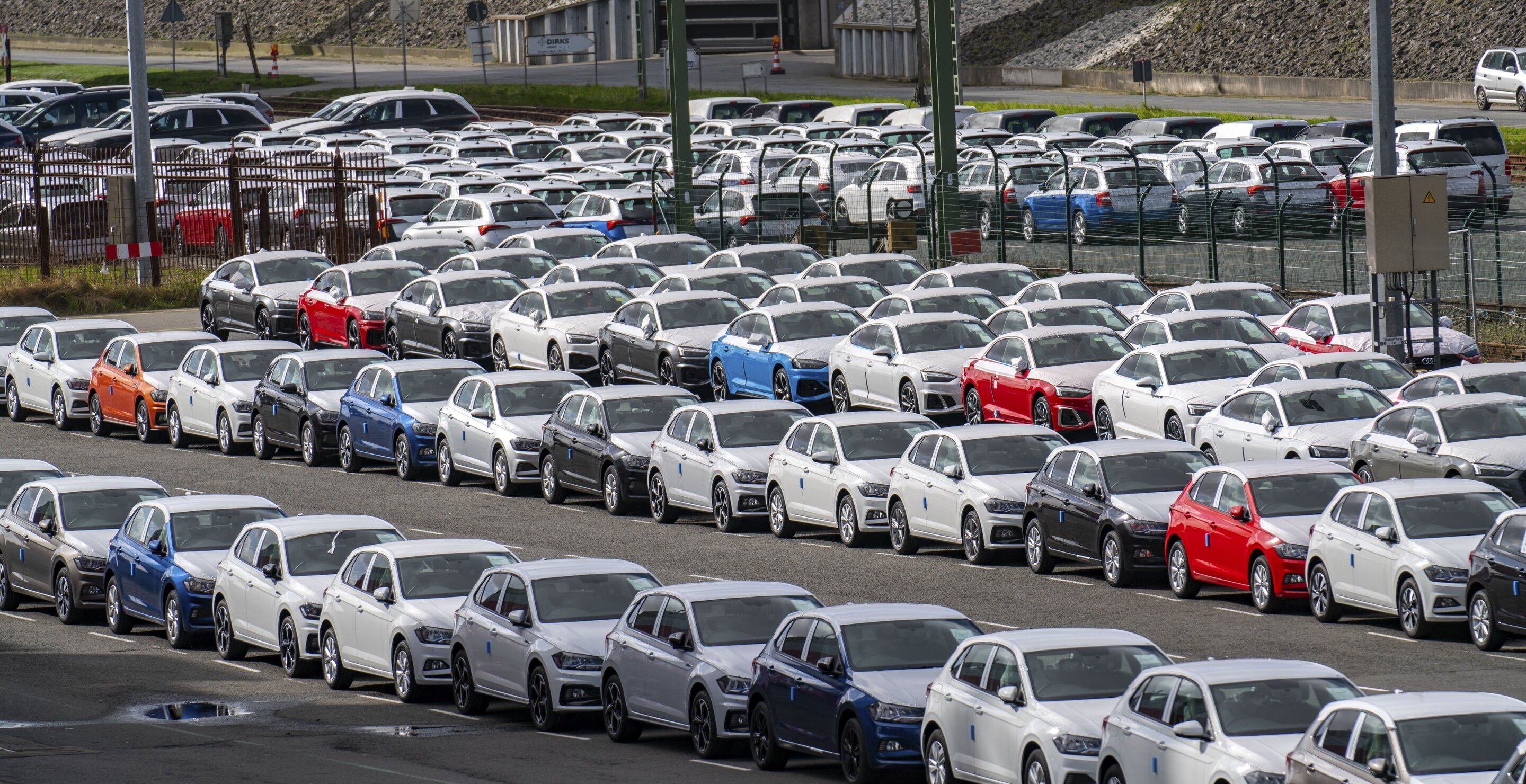 Major Automaker Makes Drastic Change Due To US Tariffs