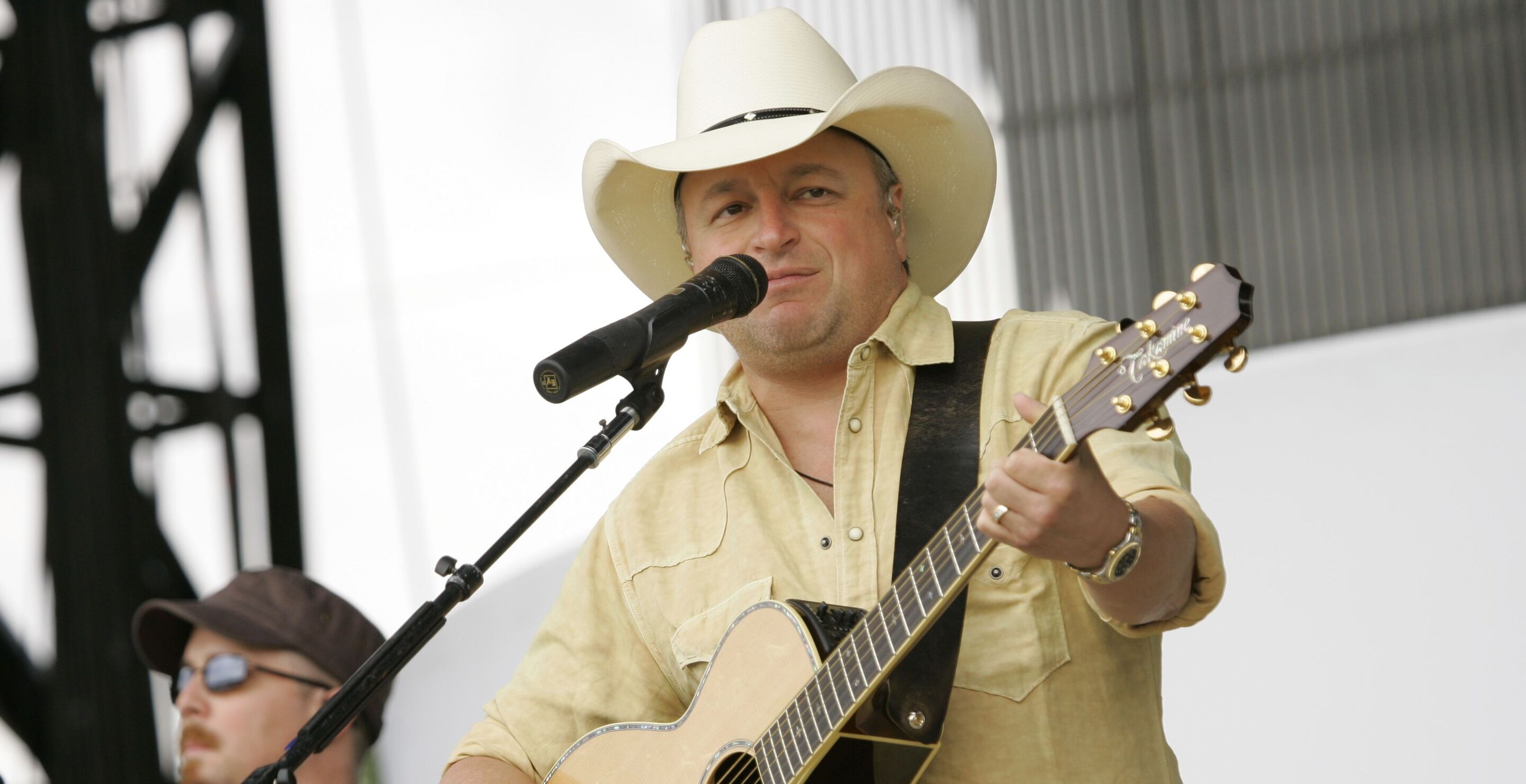 Mark Chesnutt Announces A Redemption Tour After Near-Fatal Battle With Alcoholism