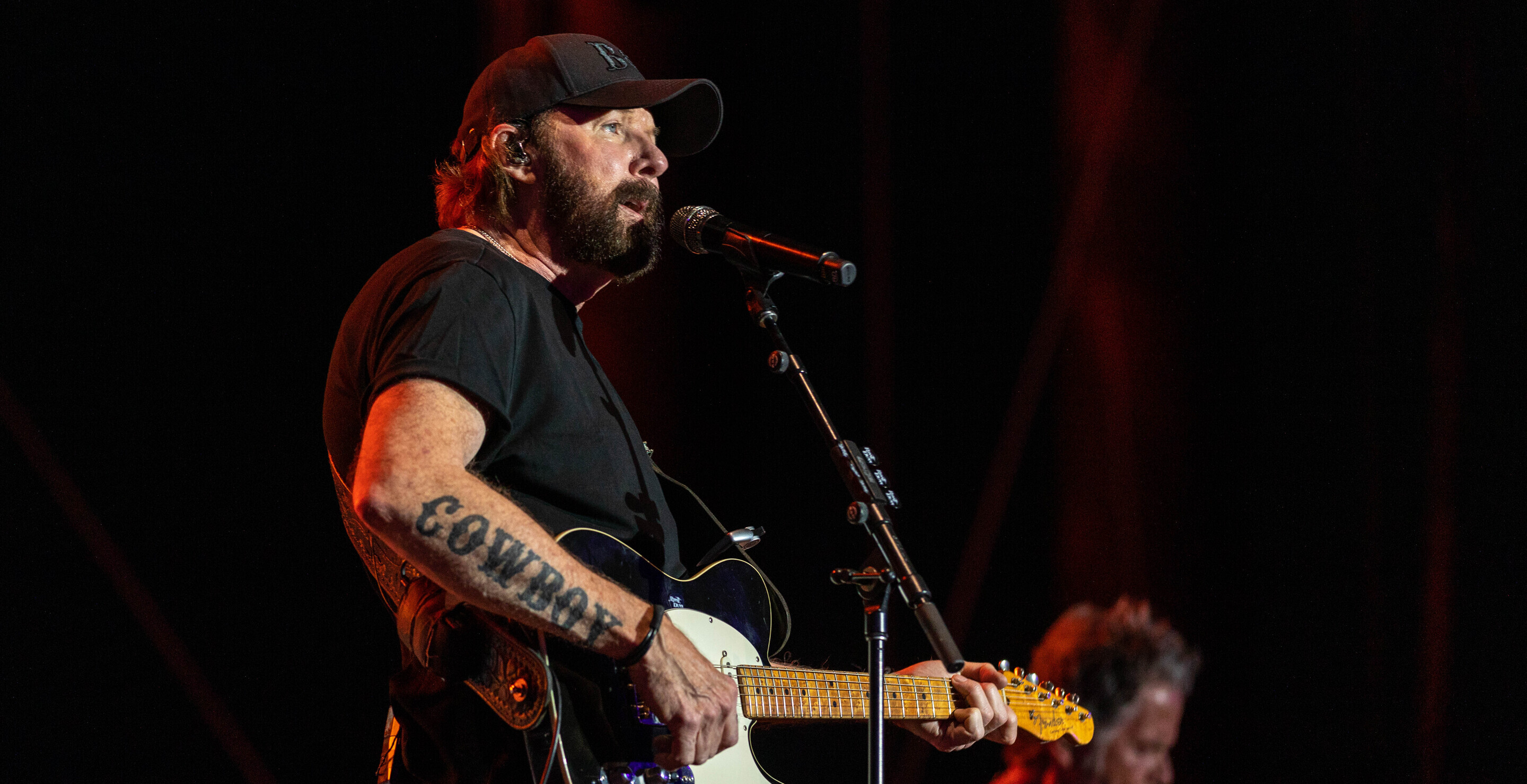 Ronnie Dunn Sparks Health Concerns After Leaving Stage During Performance