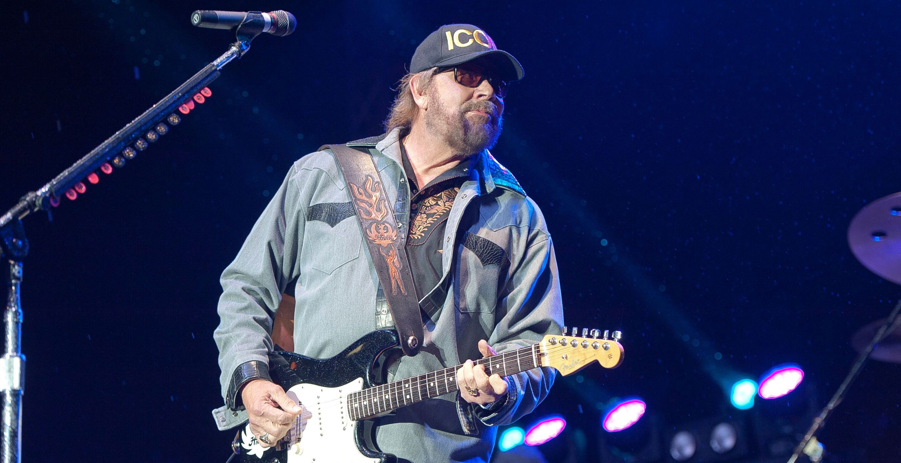 The A-Lister Hank Williams Jr Mistook Sara Evans For
