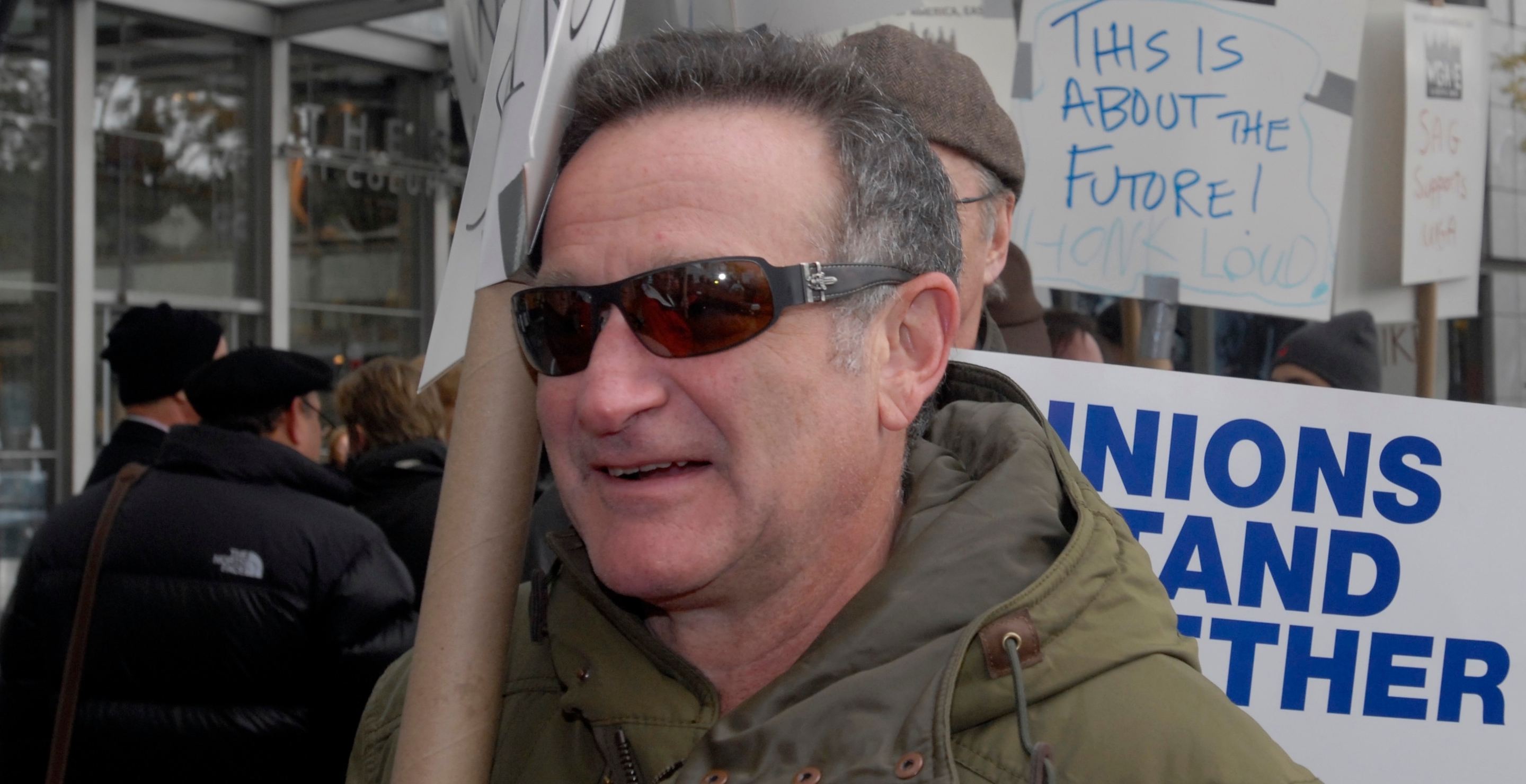 The Advice Robin Williams Gave to One of His 'Mrs. Doubtfire' Costars