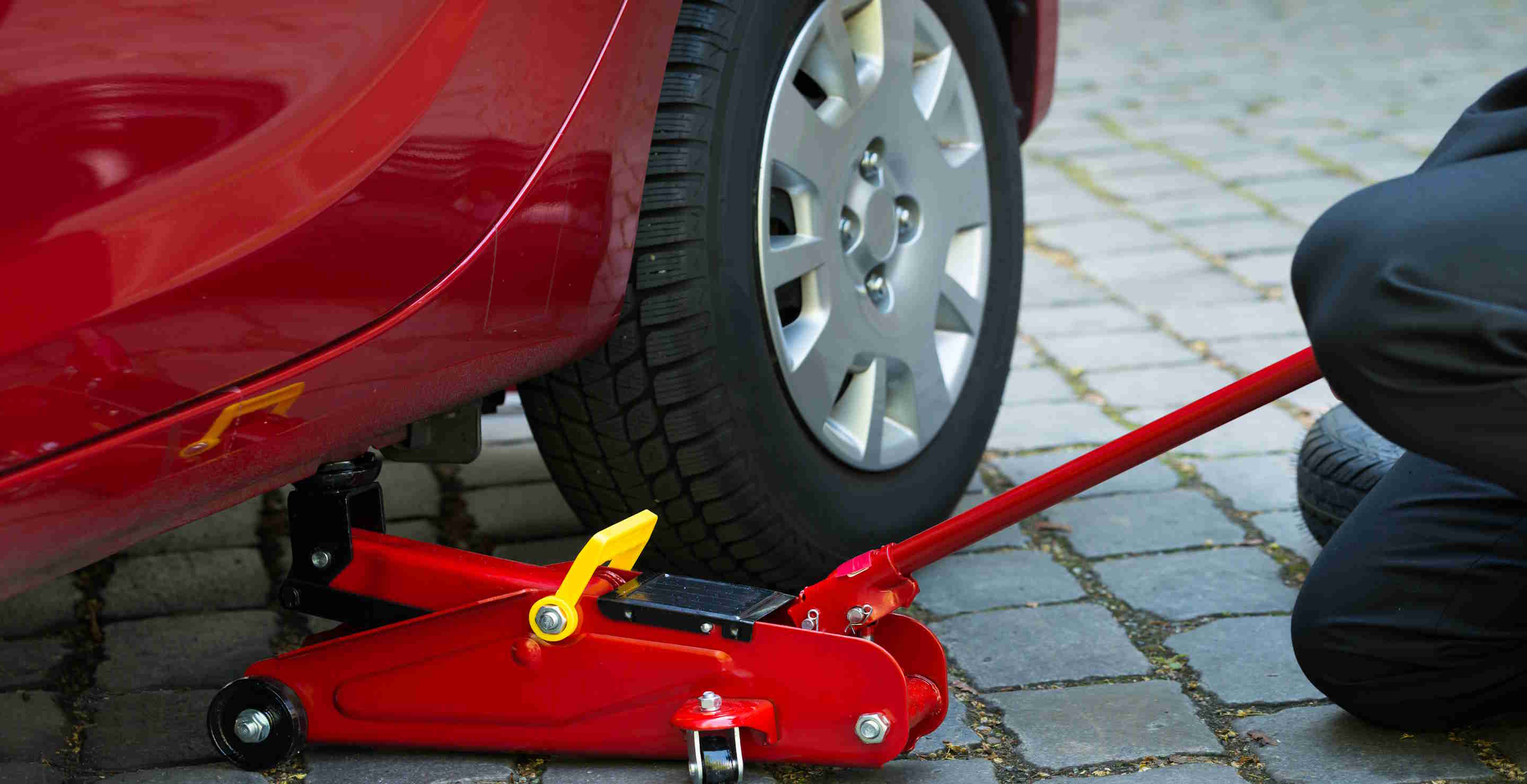 Man Accused Of Running Over Pregnant Girlfriend While She Was Changing Tire