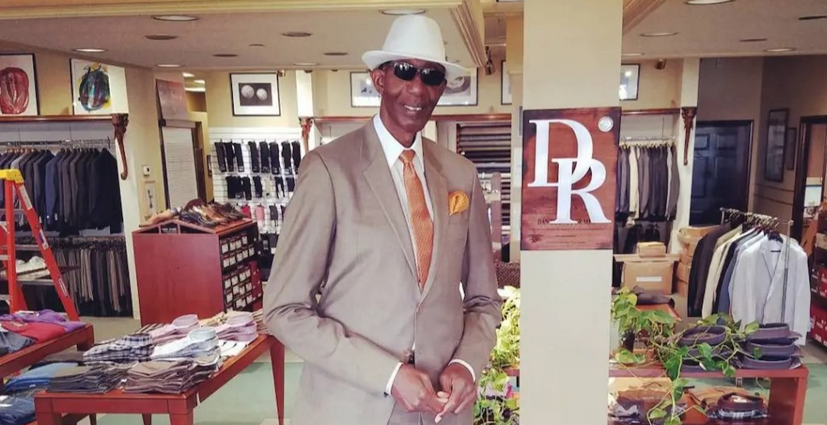 Tallest Man In America Described As “Gentle Giant” Dies At 67