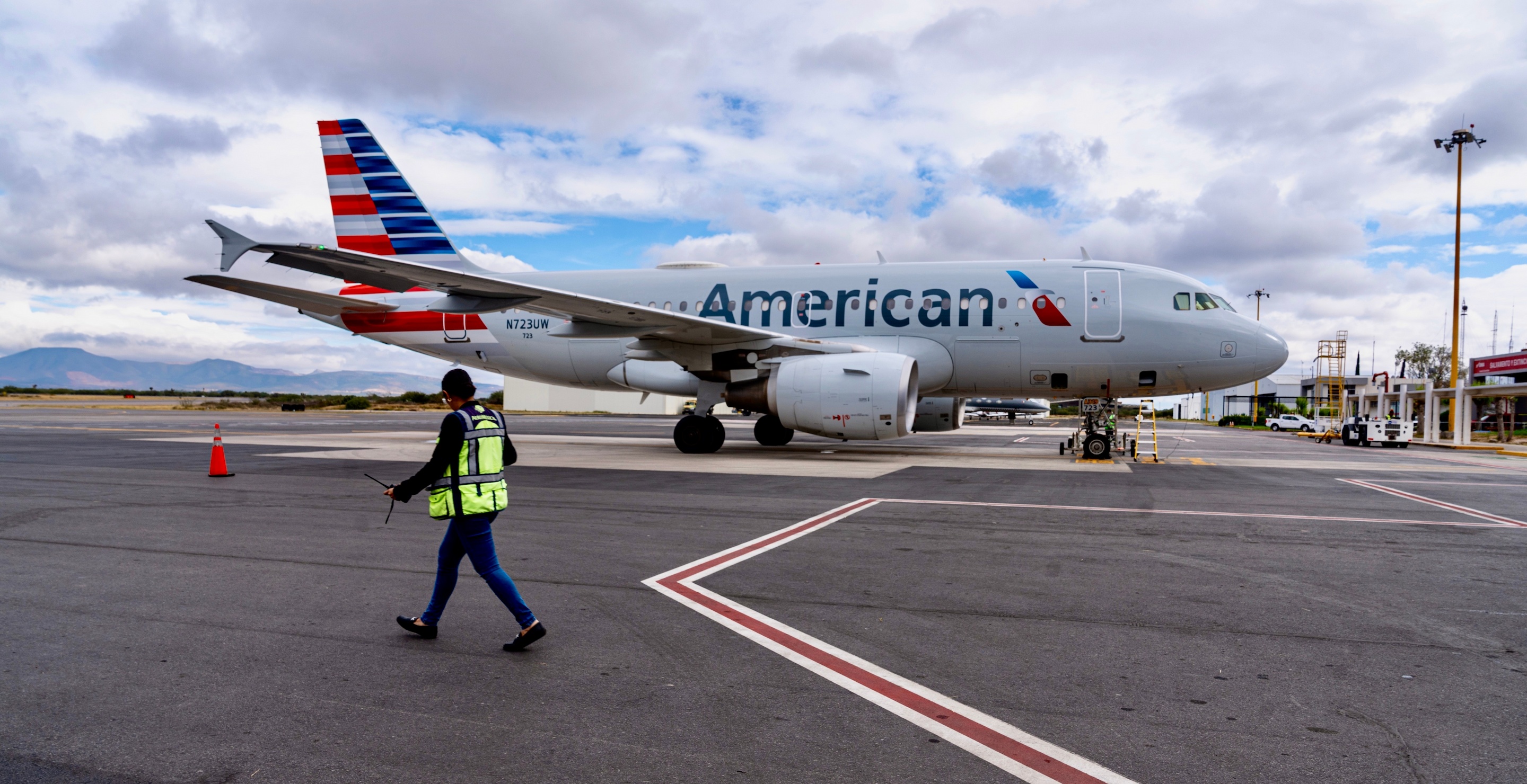 Unruly Passenger Upset About Meal Forces American Airlines Flight To Turn Back