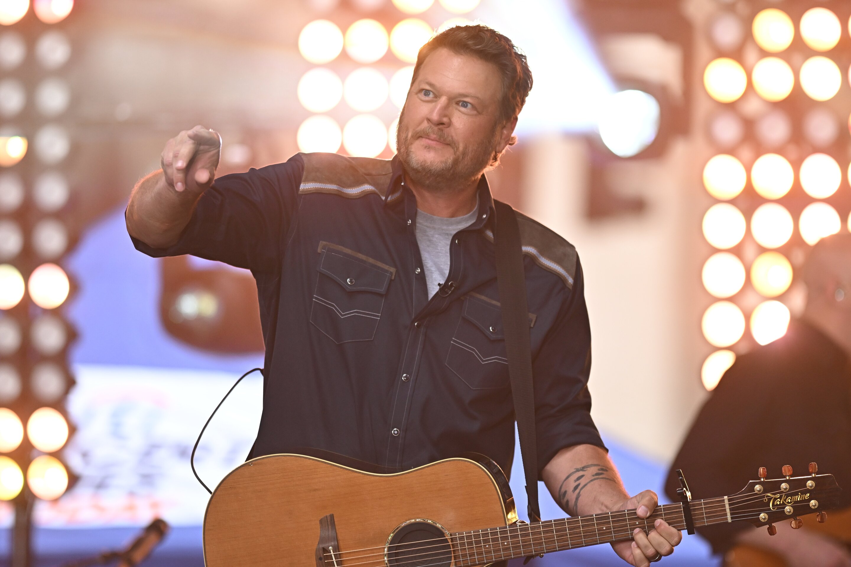 Blake Shelton Is At The Rascal Flatts' Beck And Call, And He Knows It