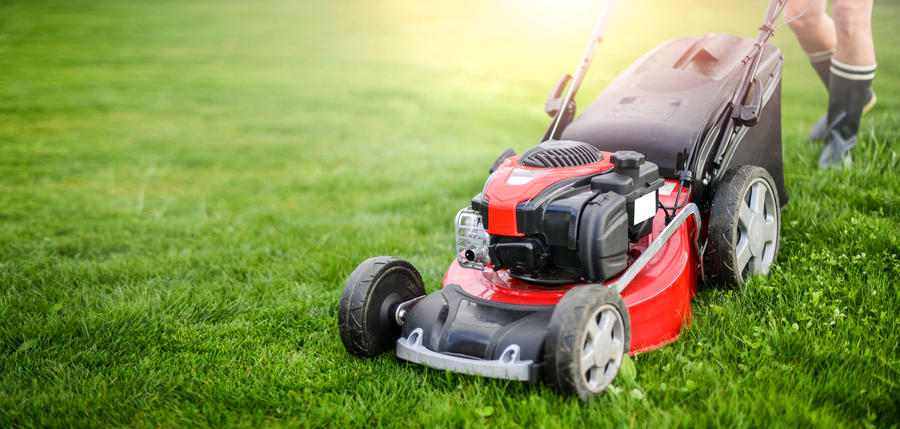 3-Year-Old's Crocs Save Mom During Freak Lawnmower Accident