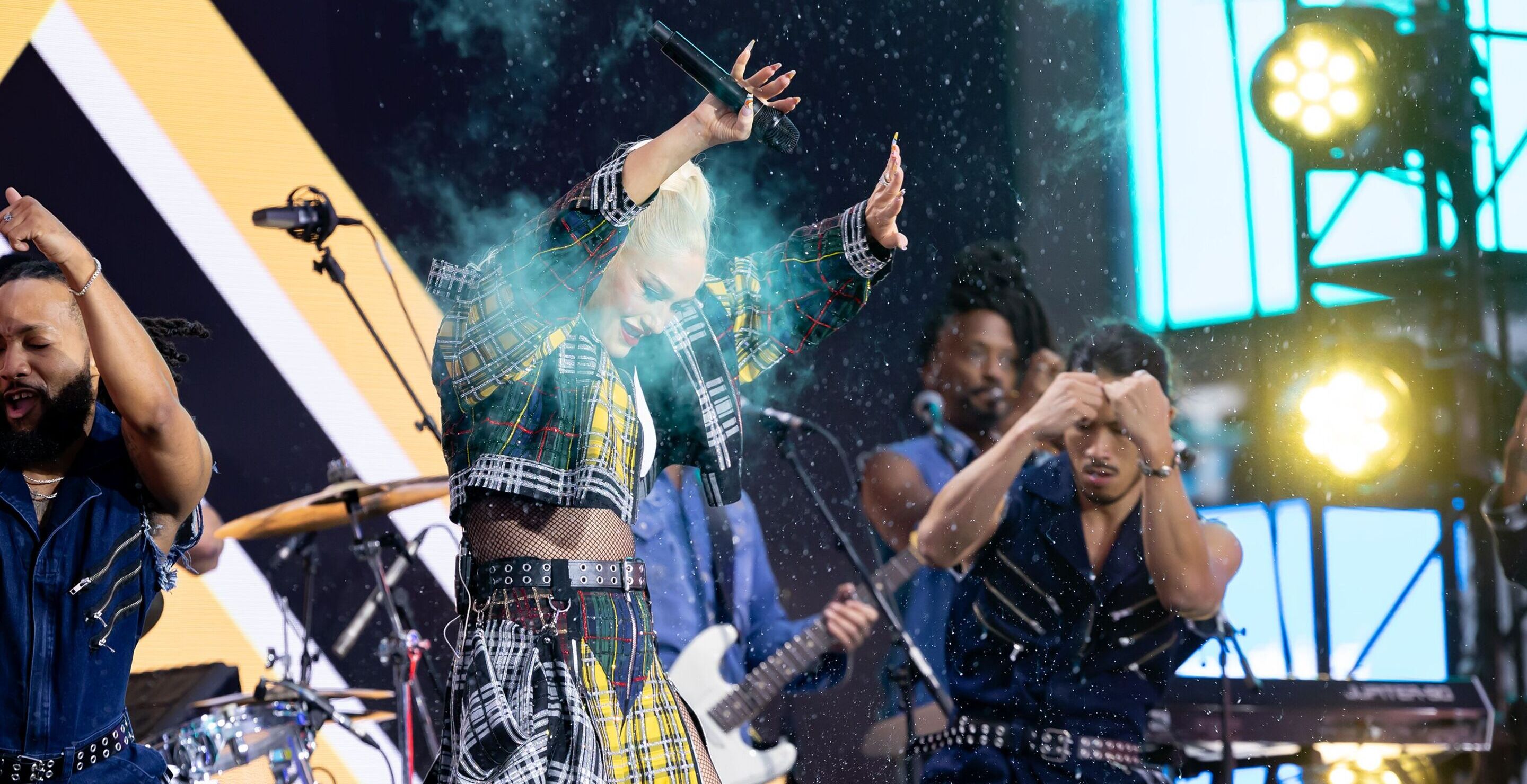 Gwen Stefani Becomes Target Of Haters During Latest Concert