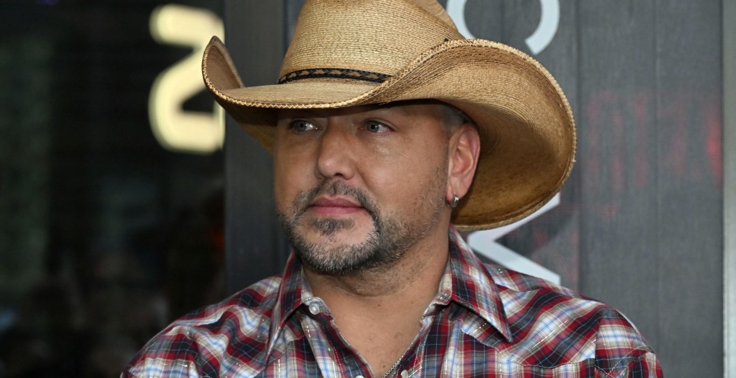 Jason Aldean Goes Over The Coolest End-Of-Tour GIfts He's Given And Received
