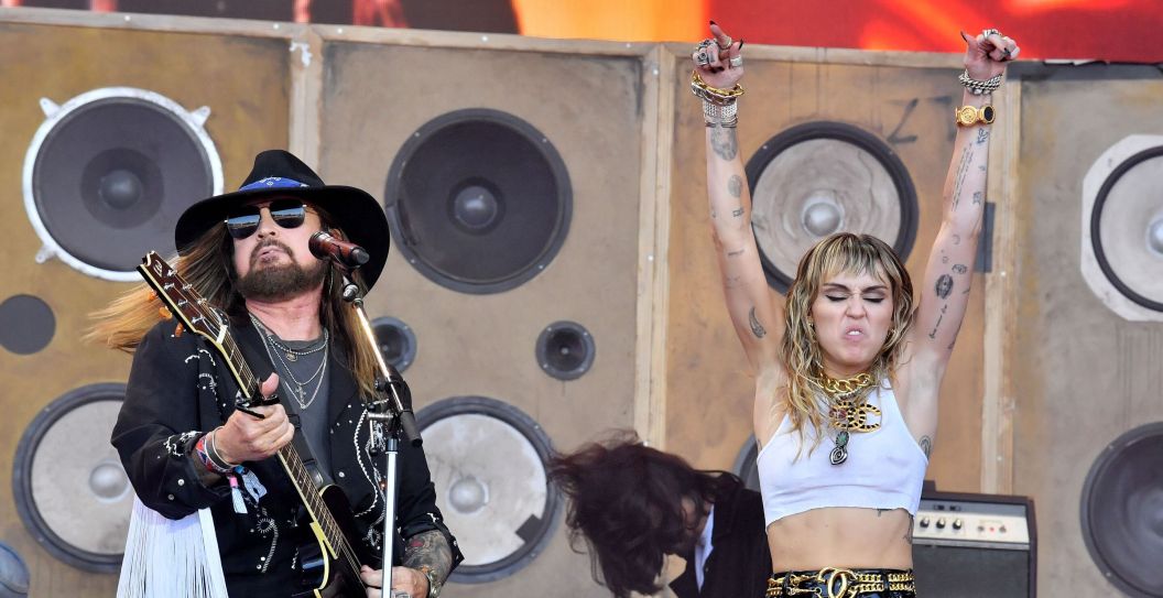 Miley Cyrus Reunites With Father After Long Reported Family Feuds