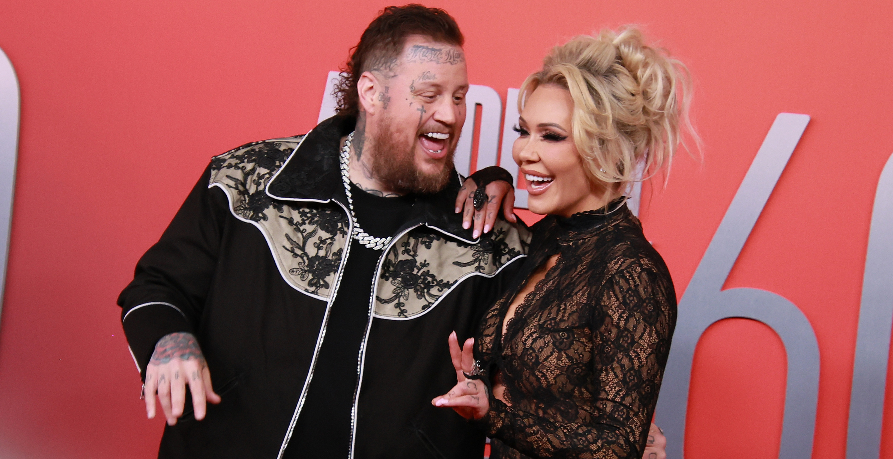 Of Course Bunnie XO Was Given A Pig At The ACM Awards