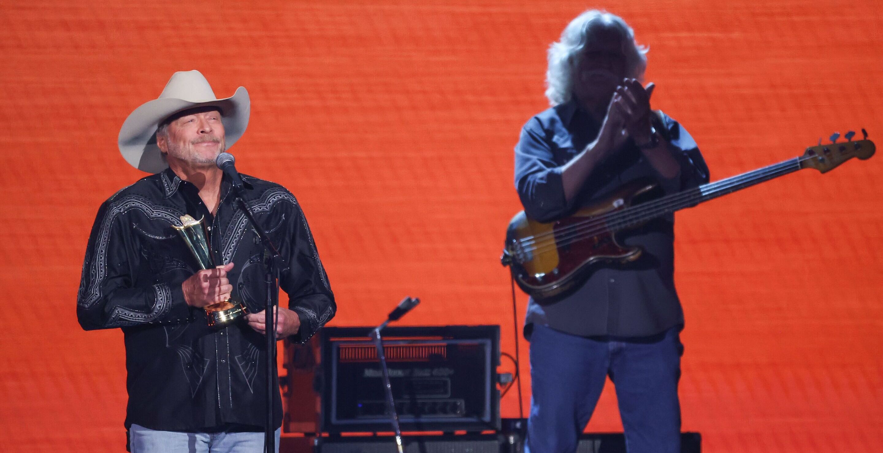 The Emotional Moment Alan Jackson Could Barely Hold Back Tears At ACM Awards