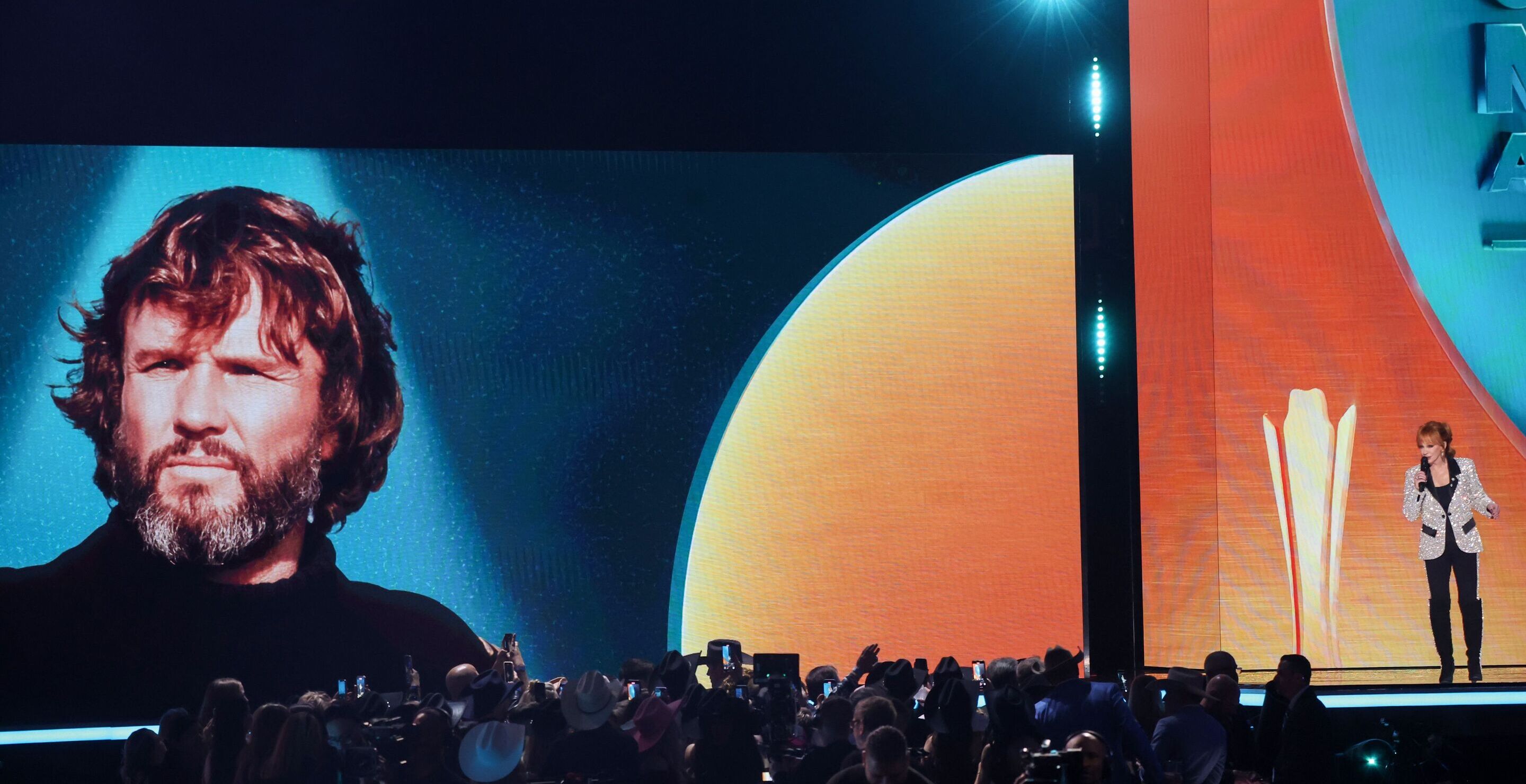 The Emotional Way That Reba McEntire Mourned Kris Kristofferson At 2025 ACM Awards
