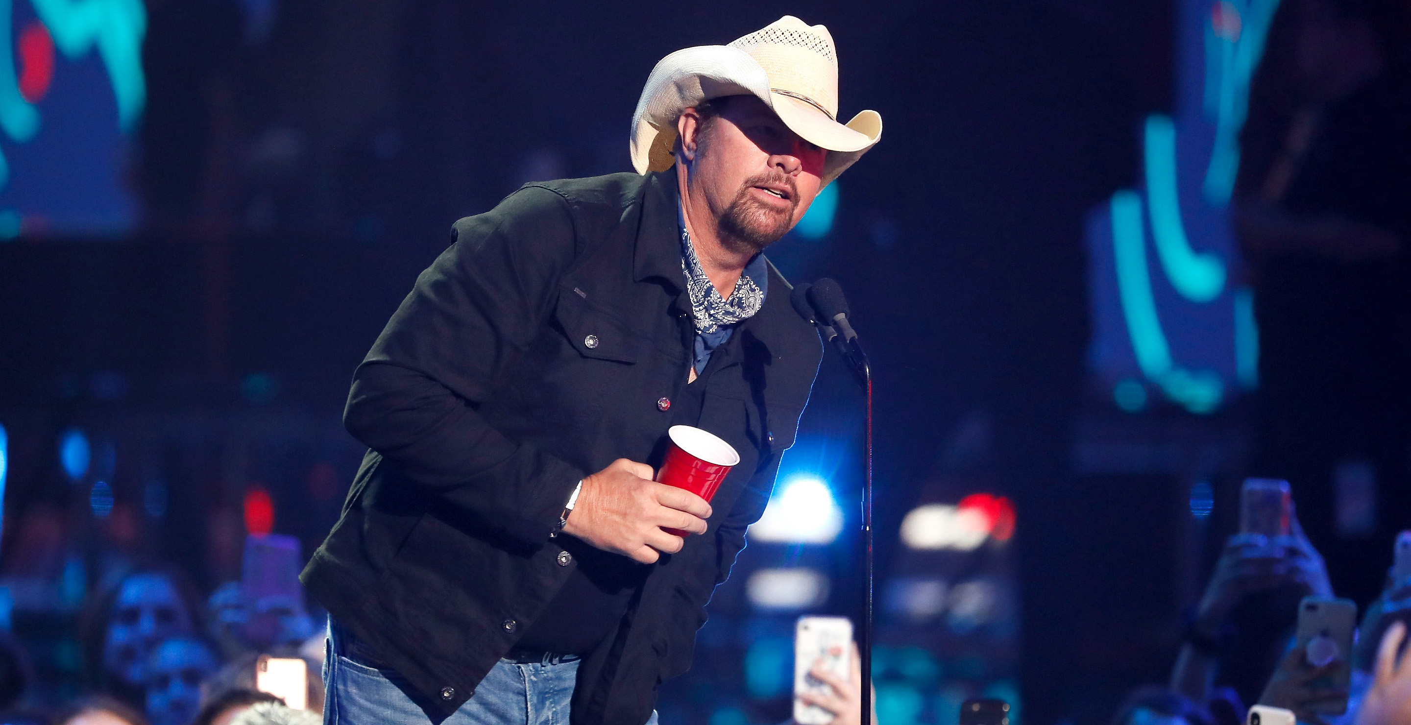 The Heartwarming Way Toby Keith Helped A Tour Manager When His Mom Was Sick
