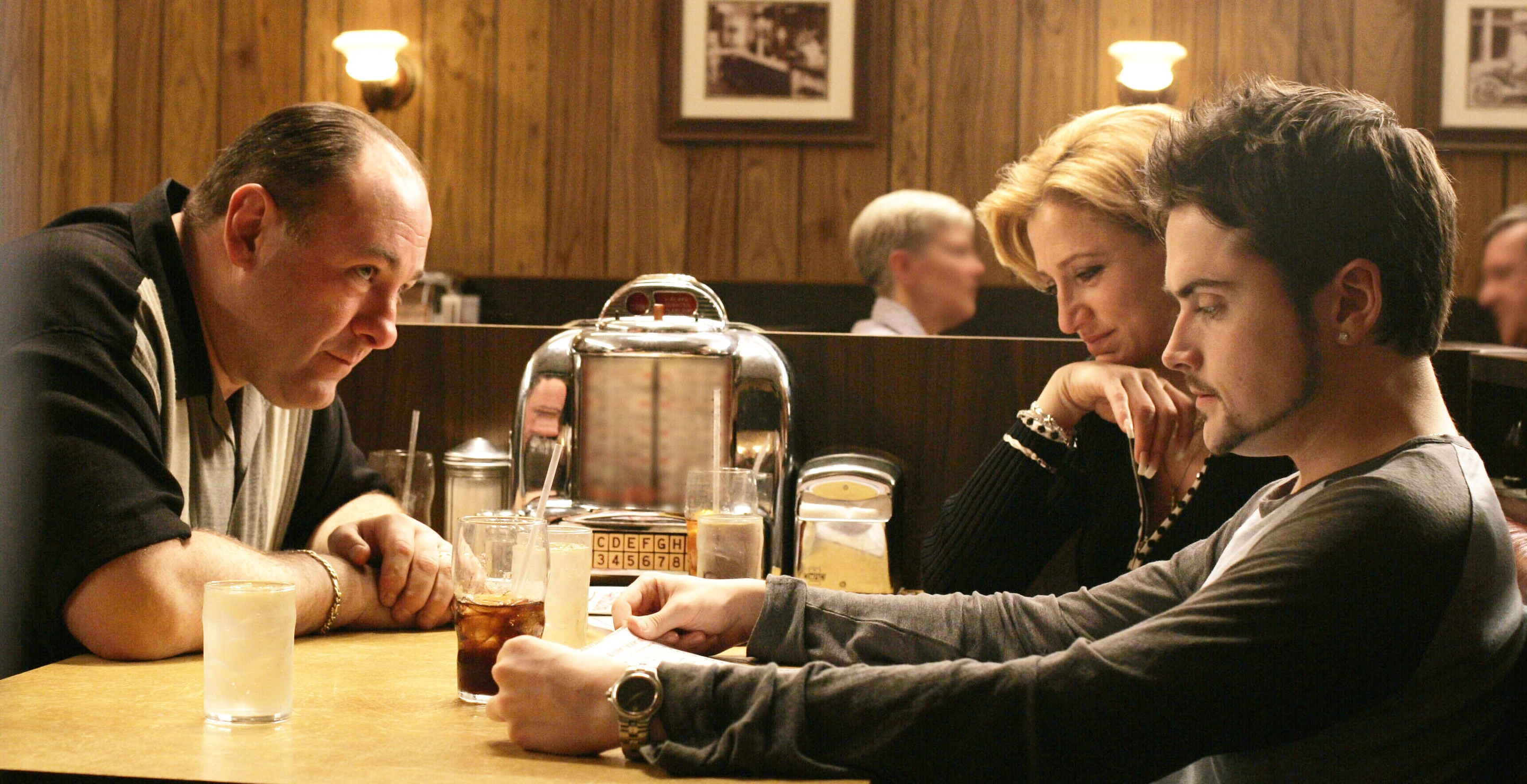 Turns Out 'The Sopranos' Star James Gandolfini Was Just As Shocked Over Ending — Two Word Response