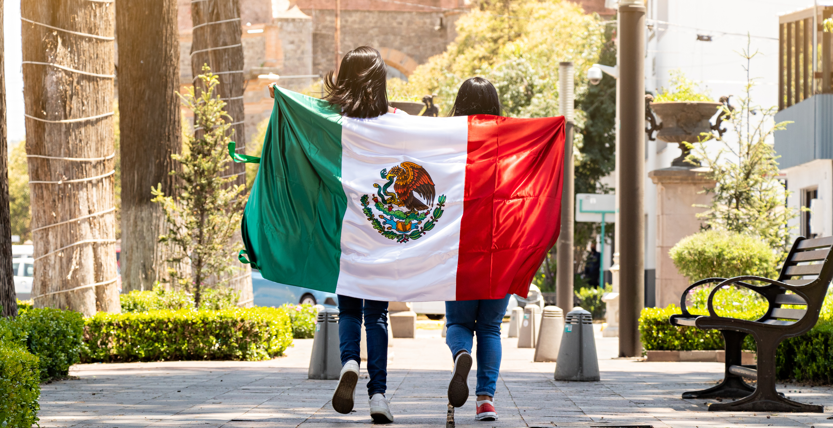 You're On The Wrong Side Of The Wall - Mexico Outranks USA In Both Happiness And Flourishing Index