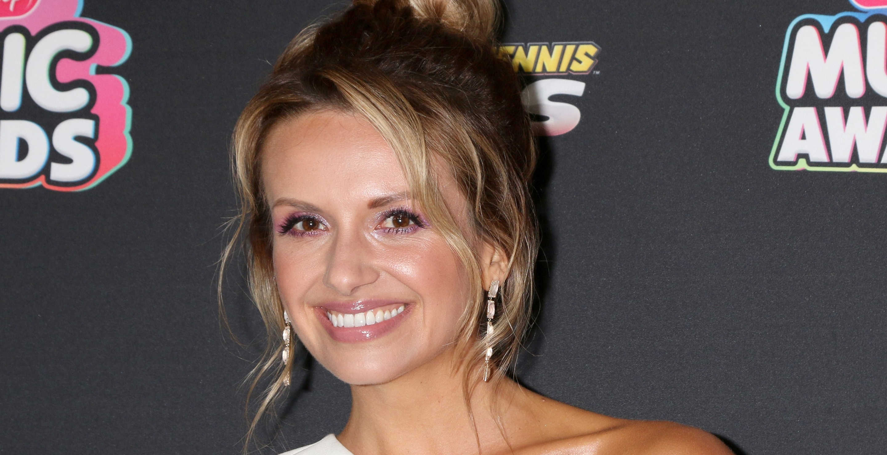 Carly Pearce Opens Up About How Kelsea Ballerini Accidentally "Called Her Out" On Social Media