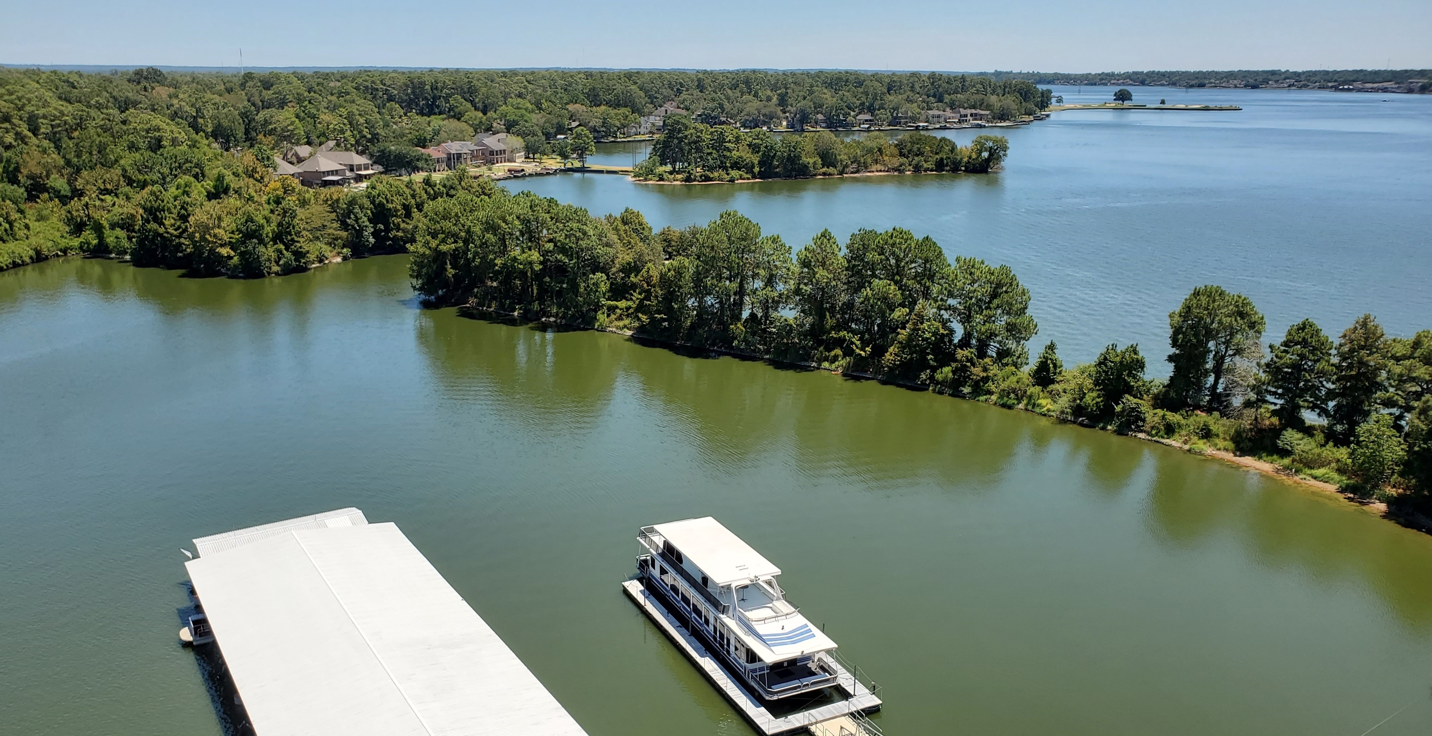 Texas Man Drowns After Boat Drifts Away