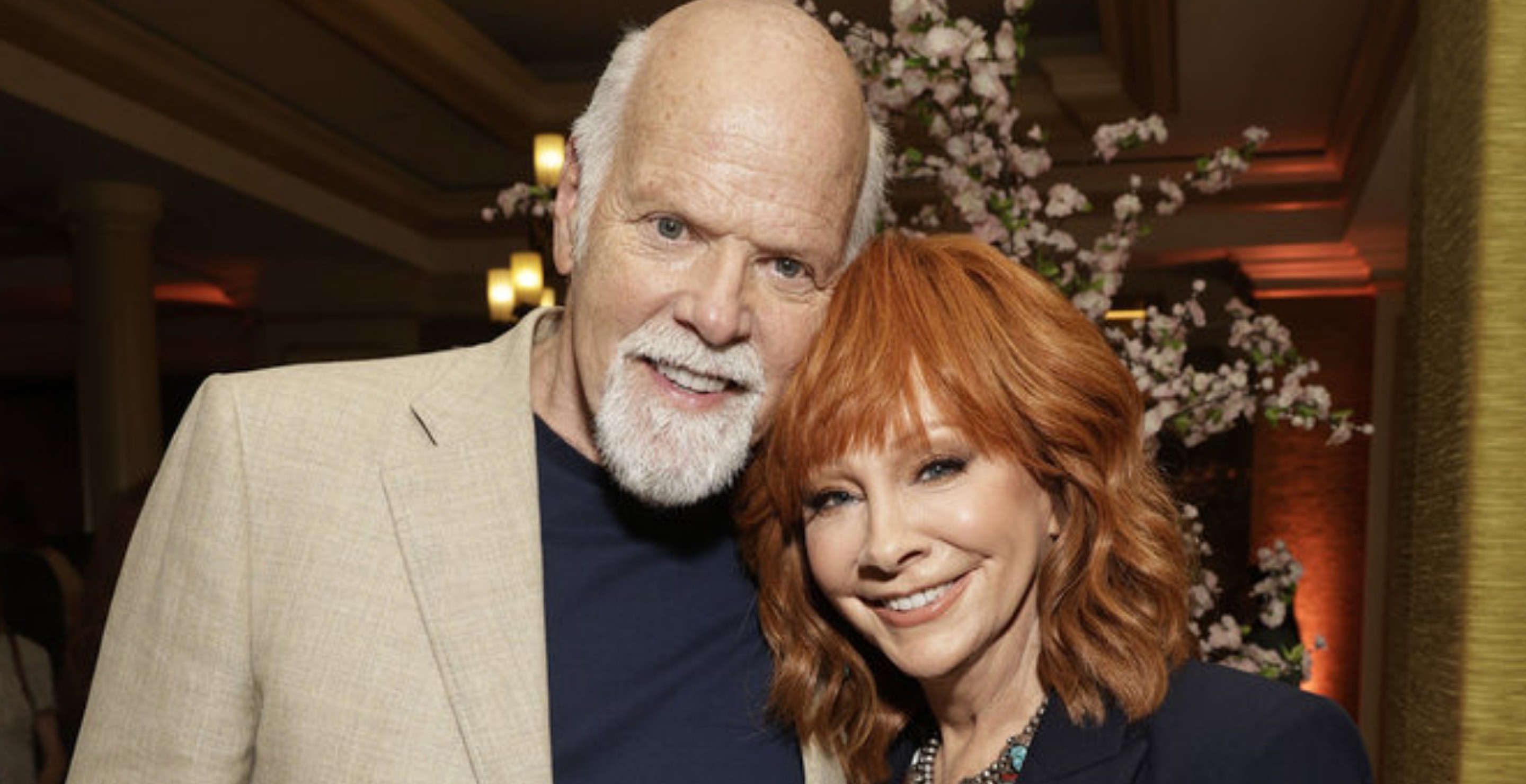 Reba McEntire Reveals How Much Her Boyfriend Rex Linn Likes To Rehearse Their 'Happy's Place' Script Together