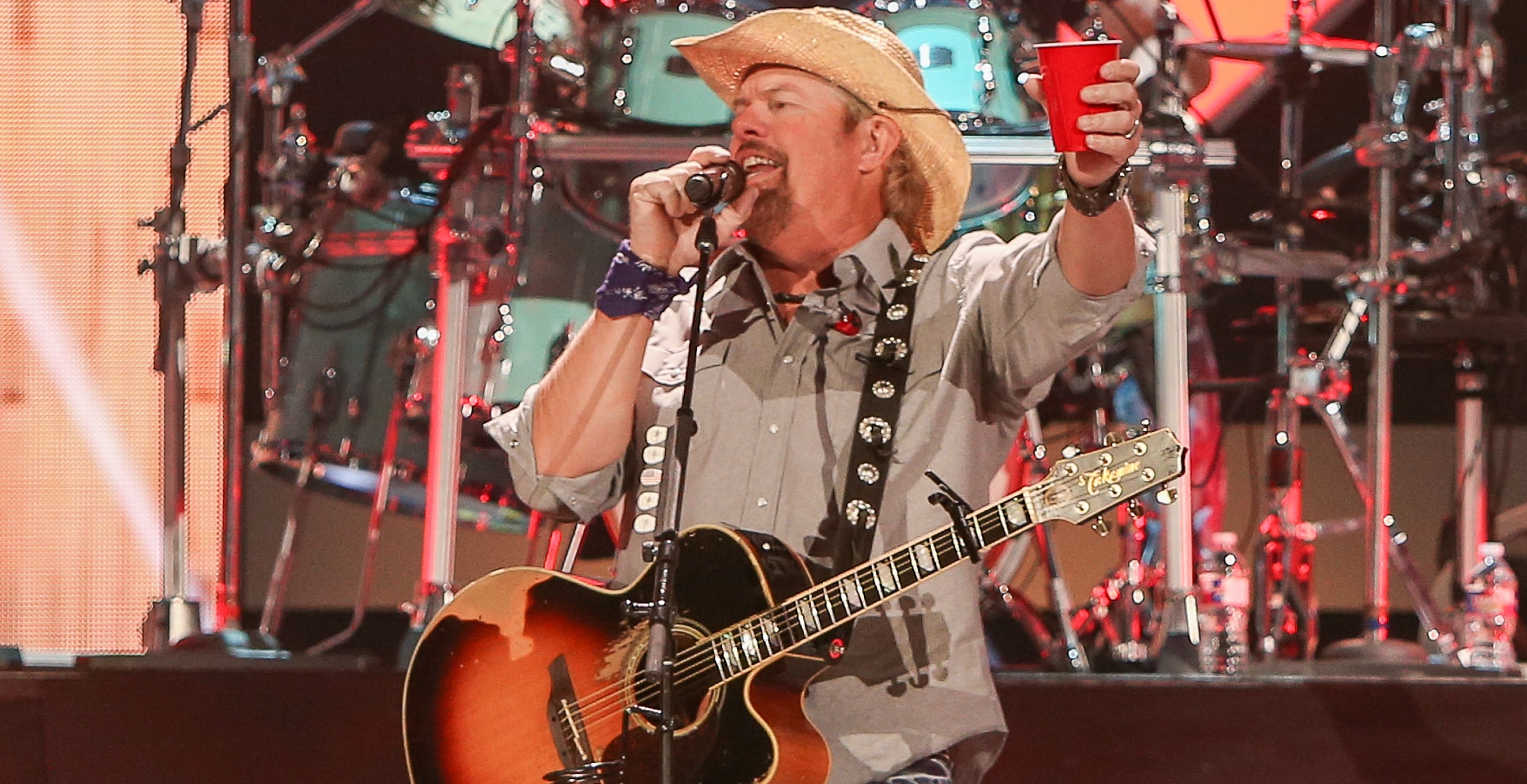 4 Country Songs That Changed America for the Better