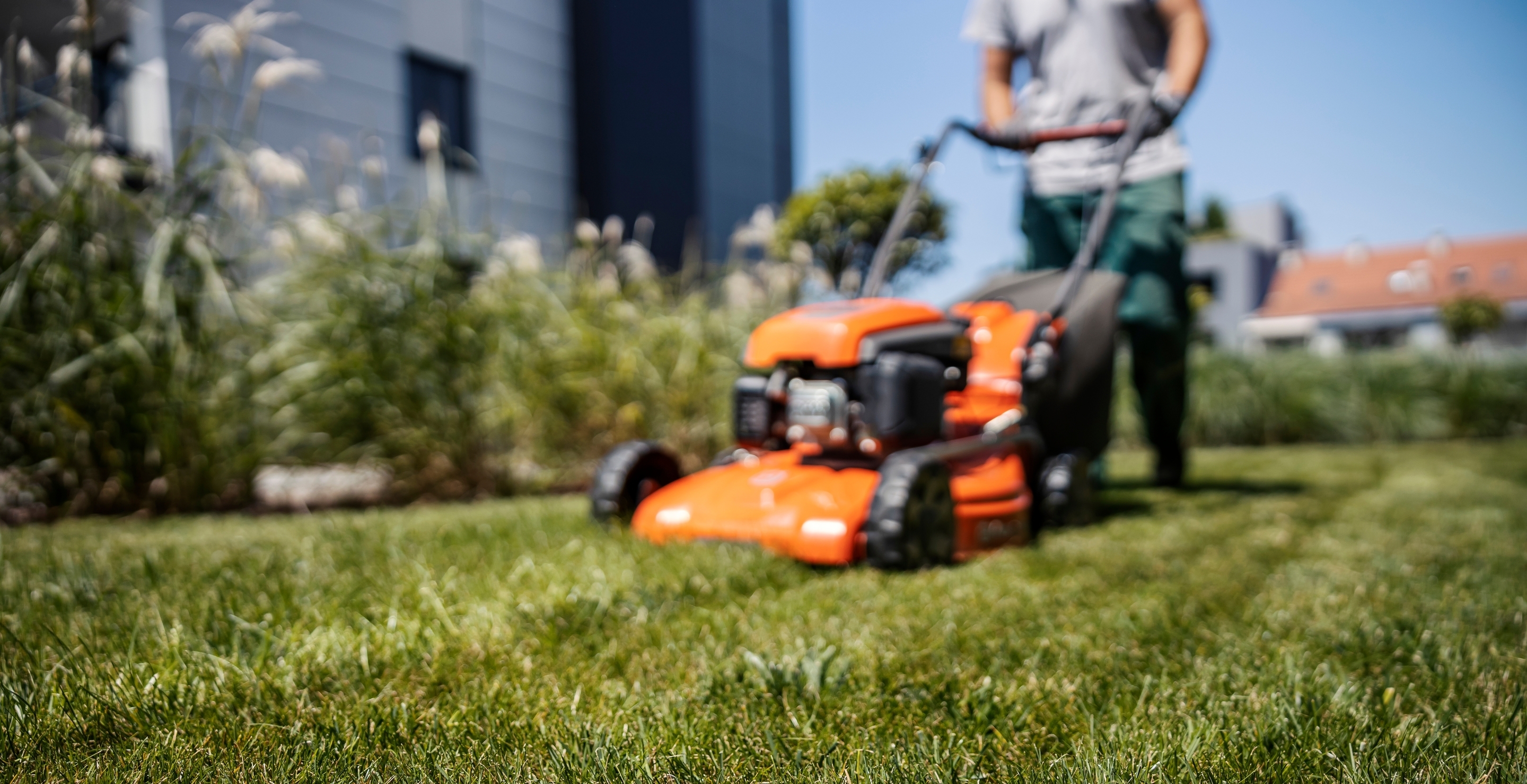 15-Year-Old Starts Lawn Care Business To Pay Back His Mother: "He Has Life Figured Out"